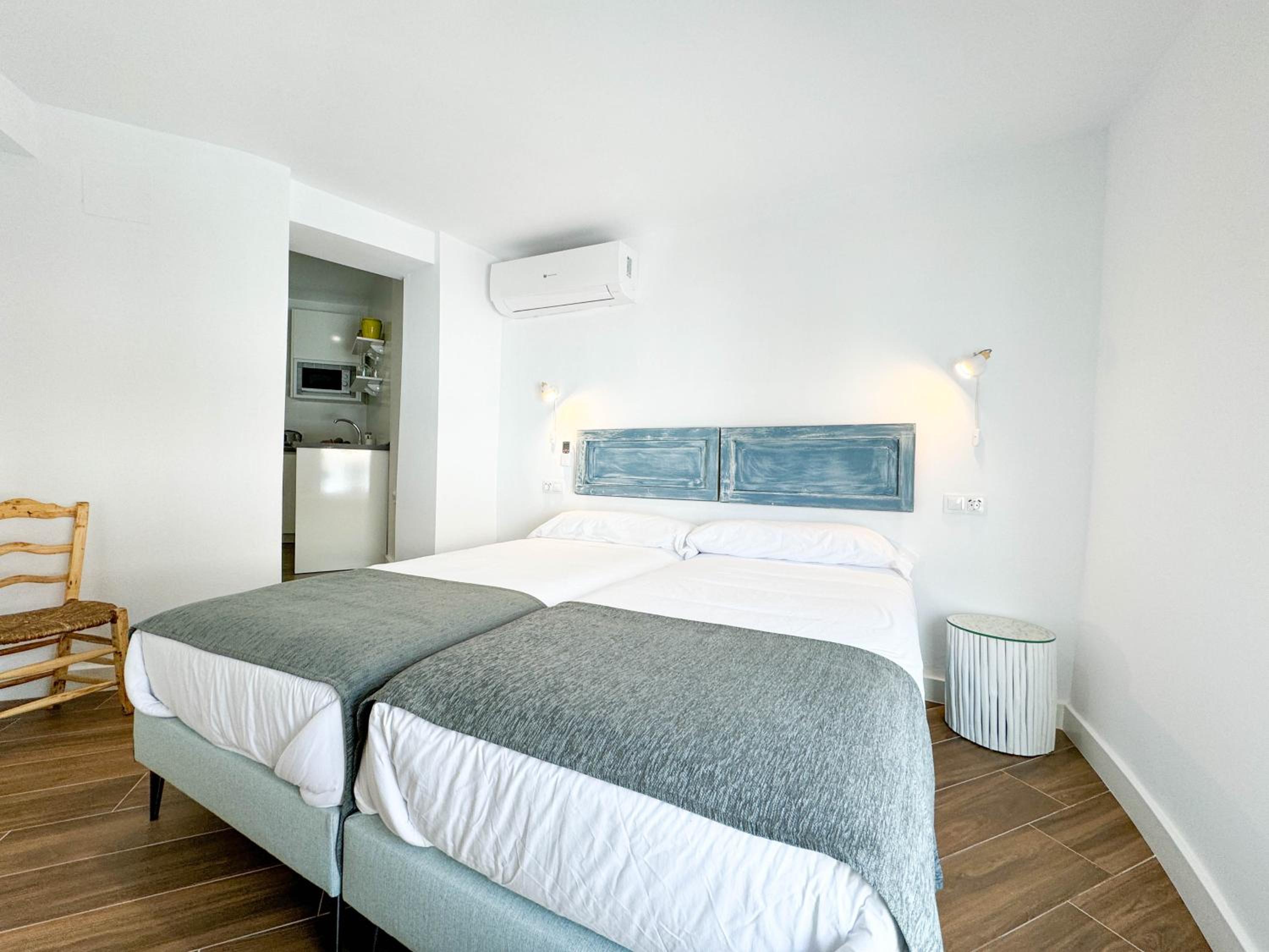 Superior Double or Twin Room photo 3