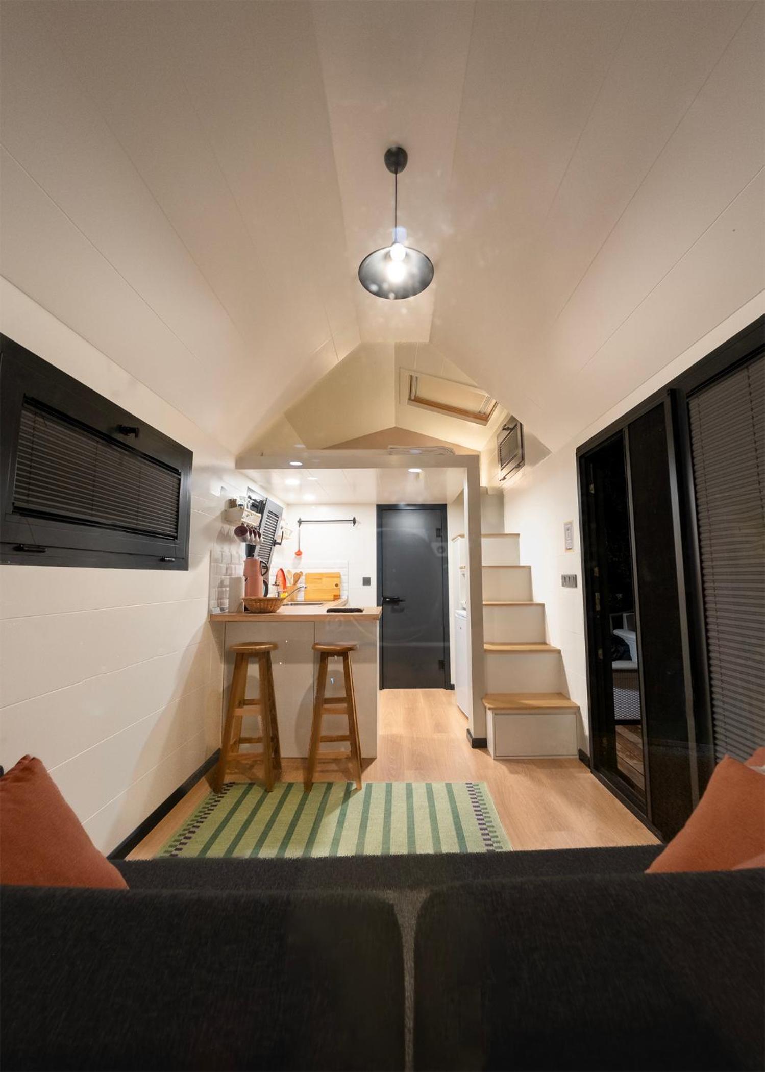 Family Room - Photo 19