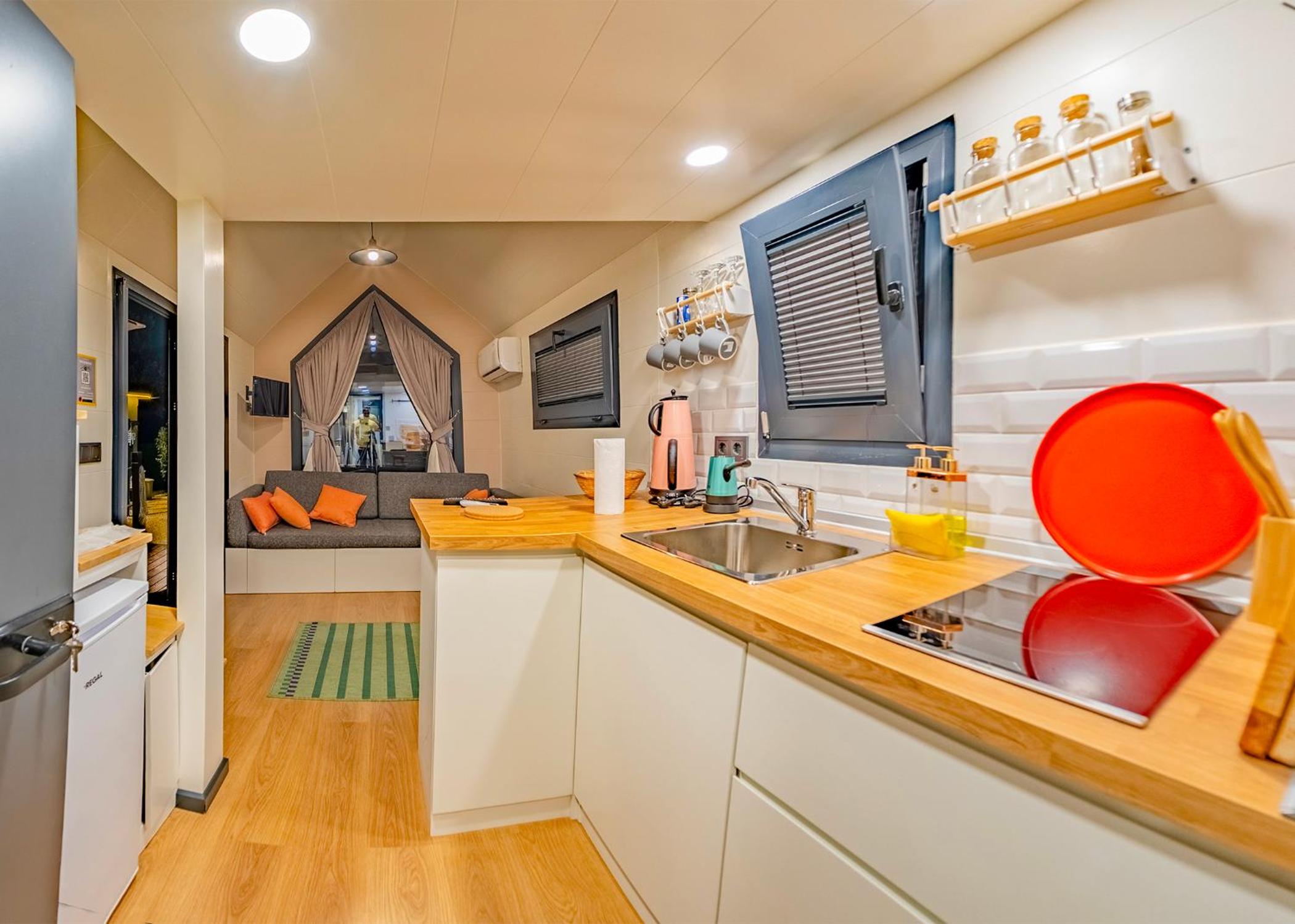 Family Room - Photo 44