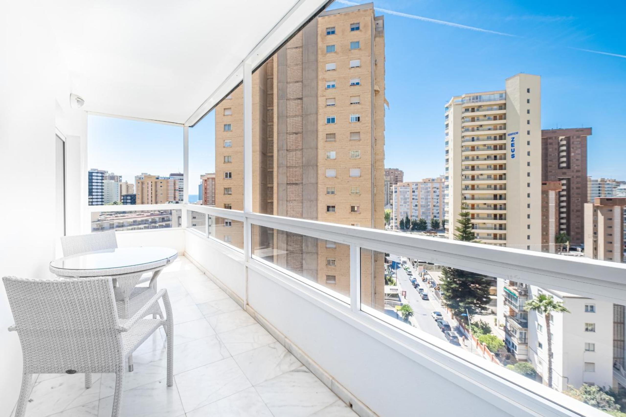 One-Bedroom Apartment with View - Photo 29