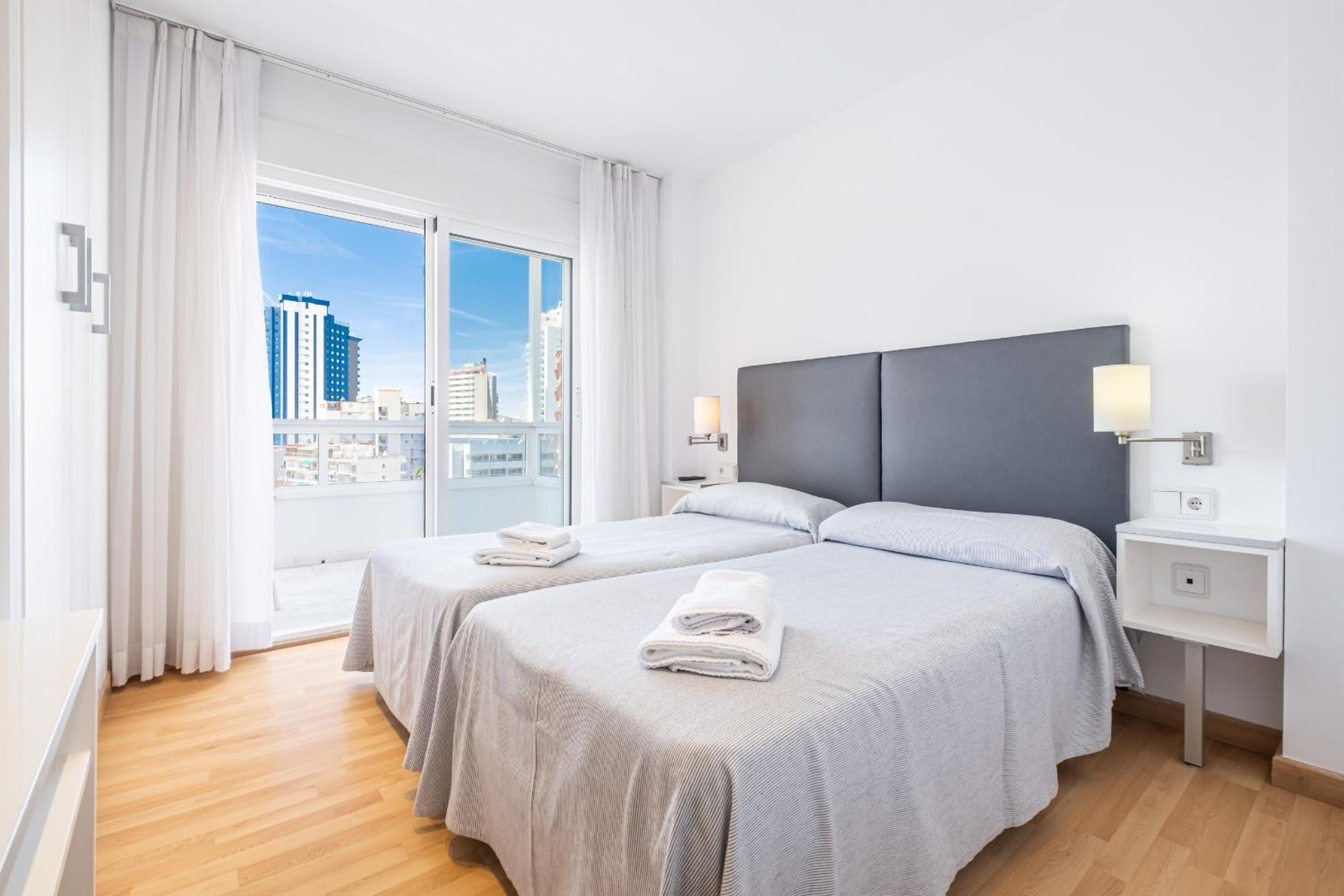 One-Bedroom Apartment with View - Photo 36