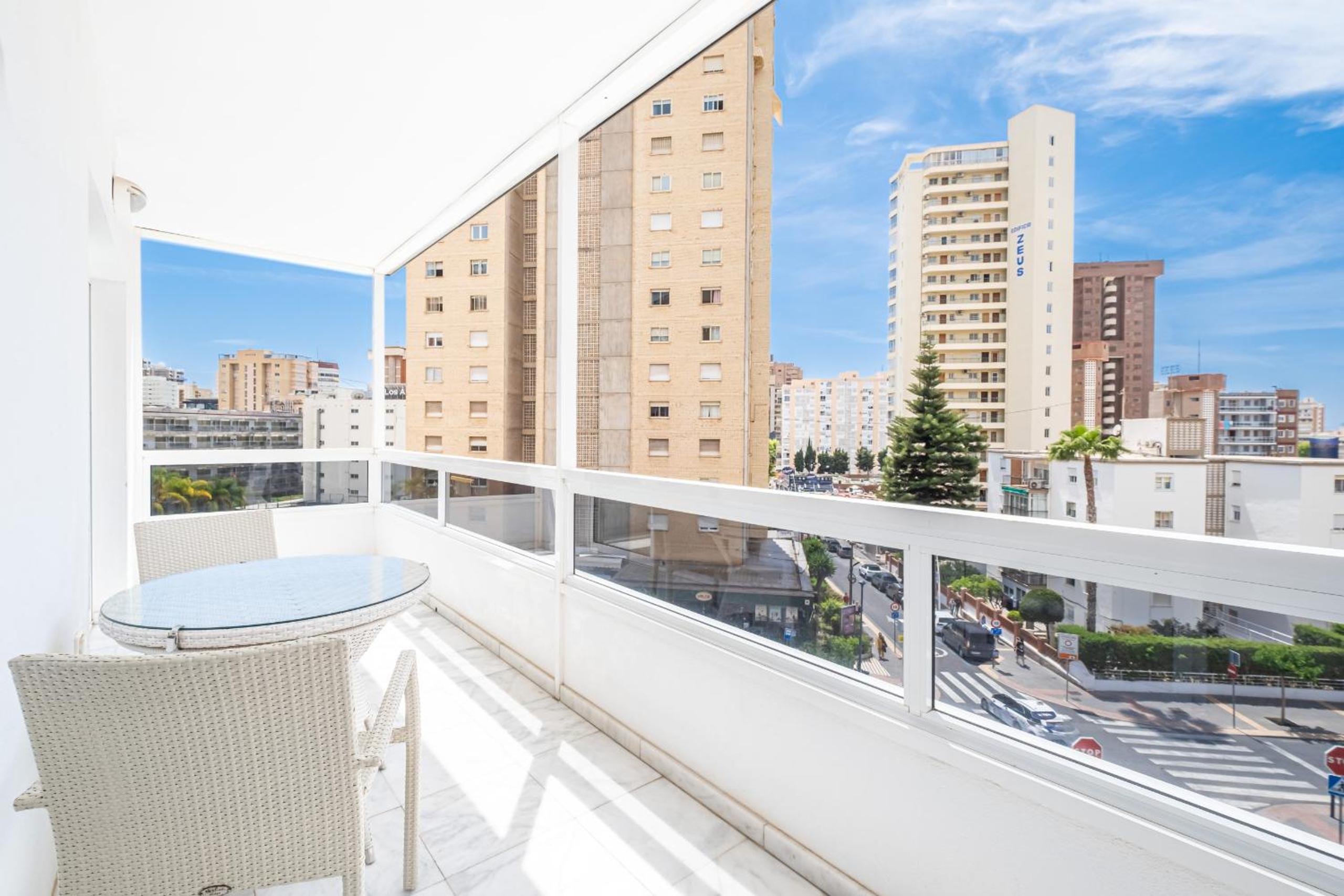 One-Bedroom Apartment with Terrace - Photo 5