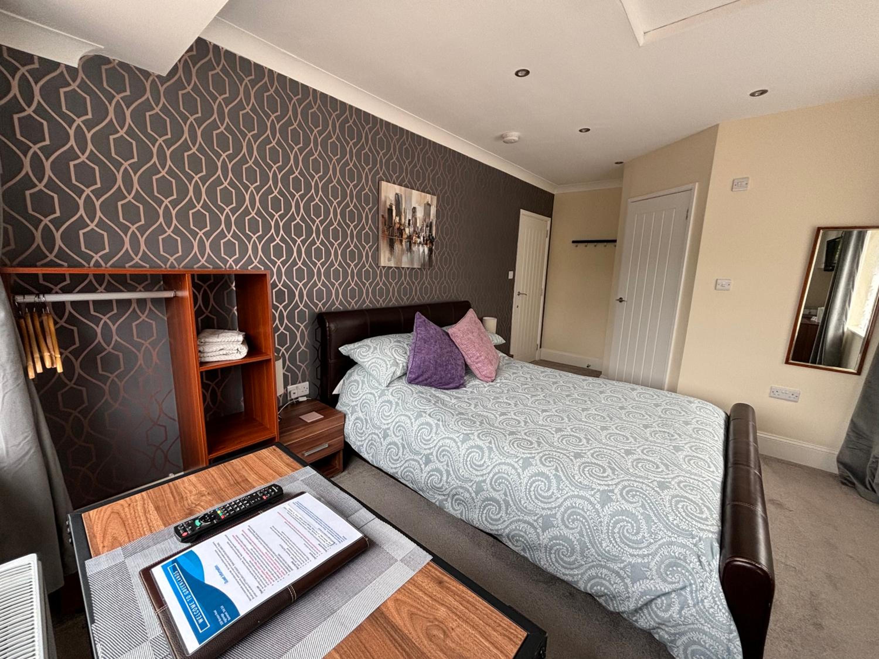 Double Room - Photo 3