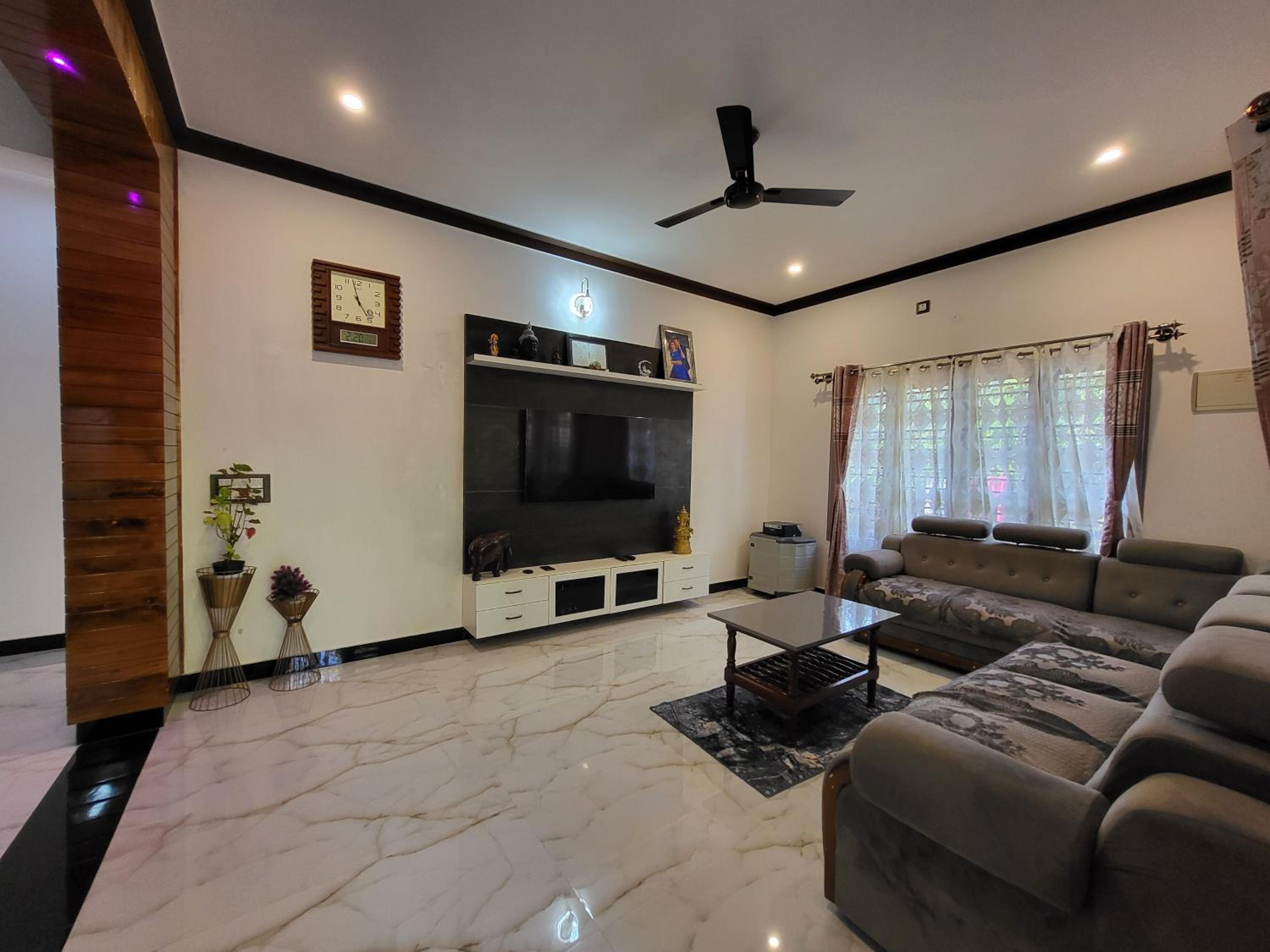 Three-Bedroom Villa photo 3