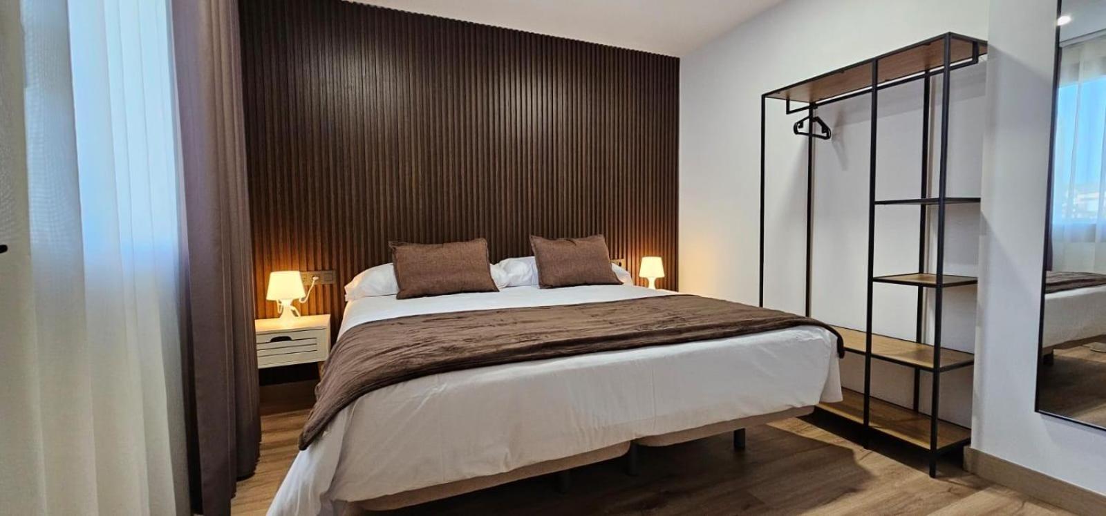 Apartamento de un dormitorio superior con balcón