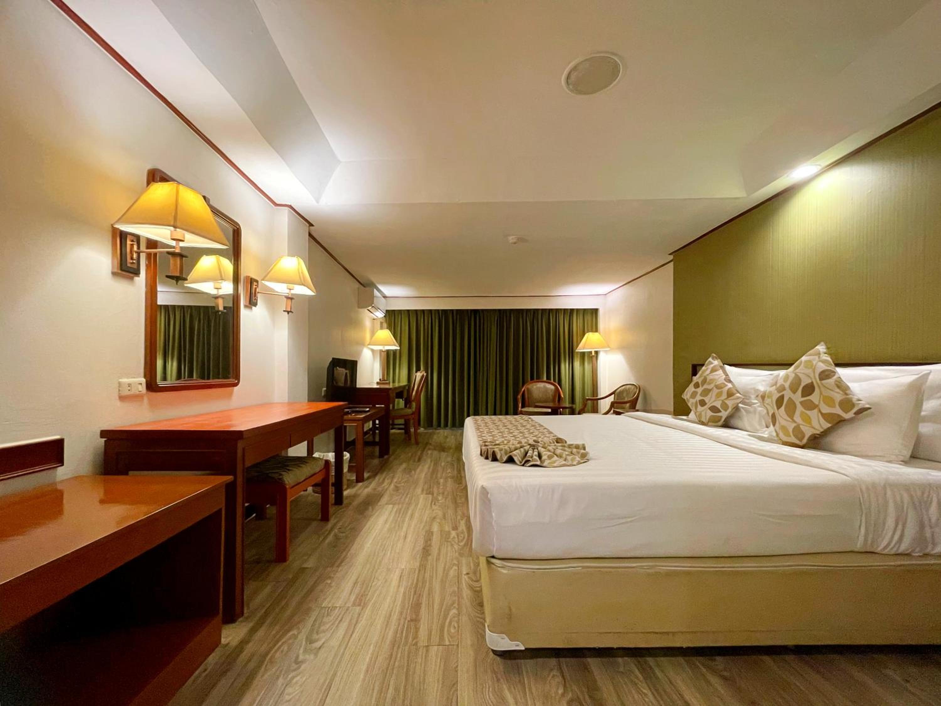 Superior King Room photo 3