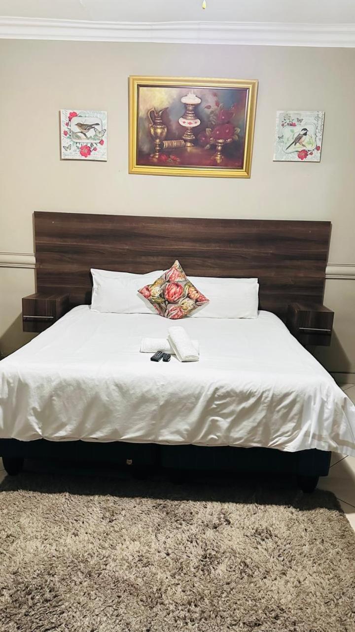 Deluxe Twin Room photo 1