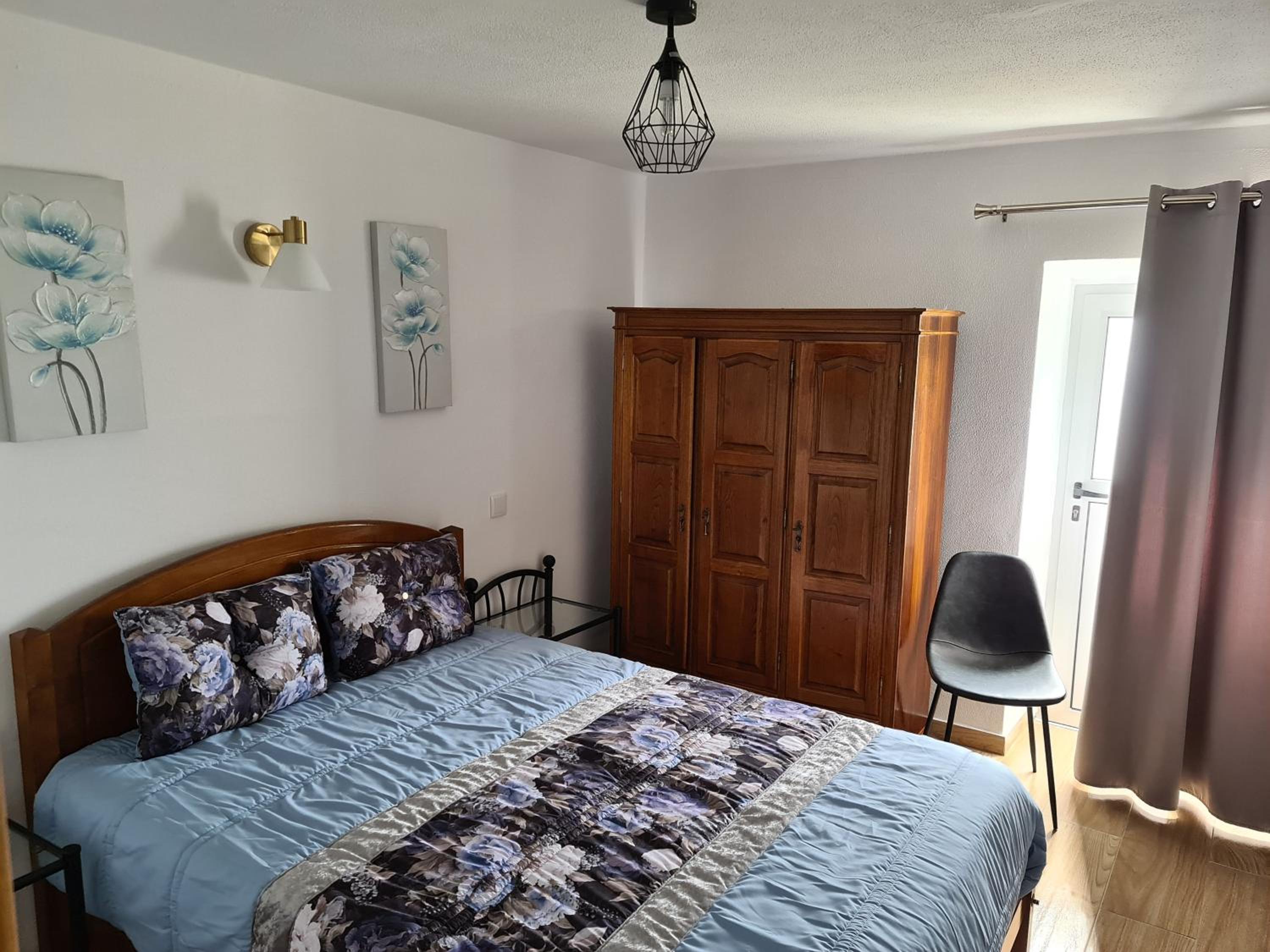 Three-Bedroom House photo 1