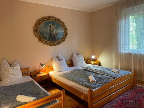 One-Bedroom Apartment - Photo 1