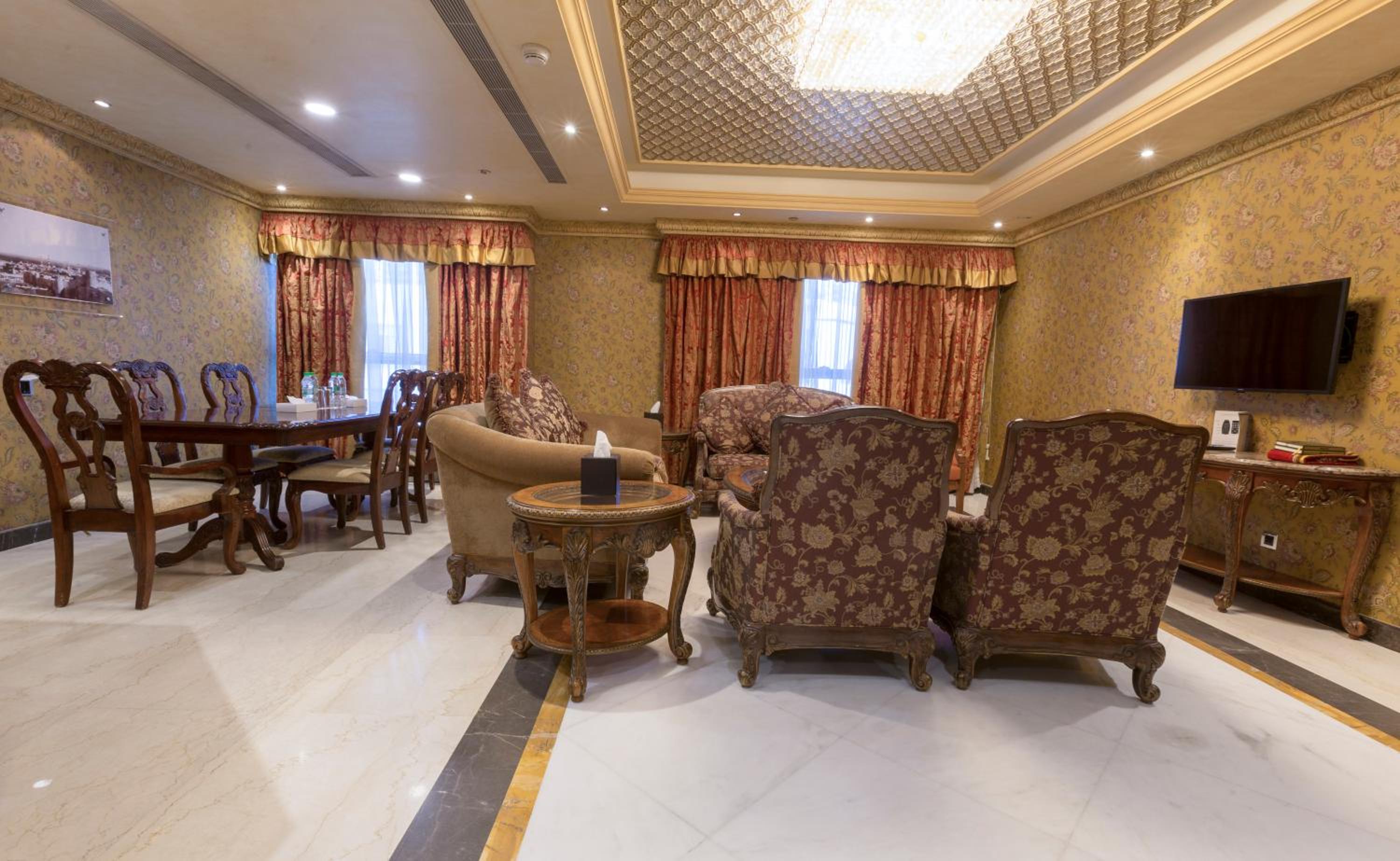 Presidential Suite photo 3