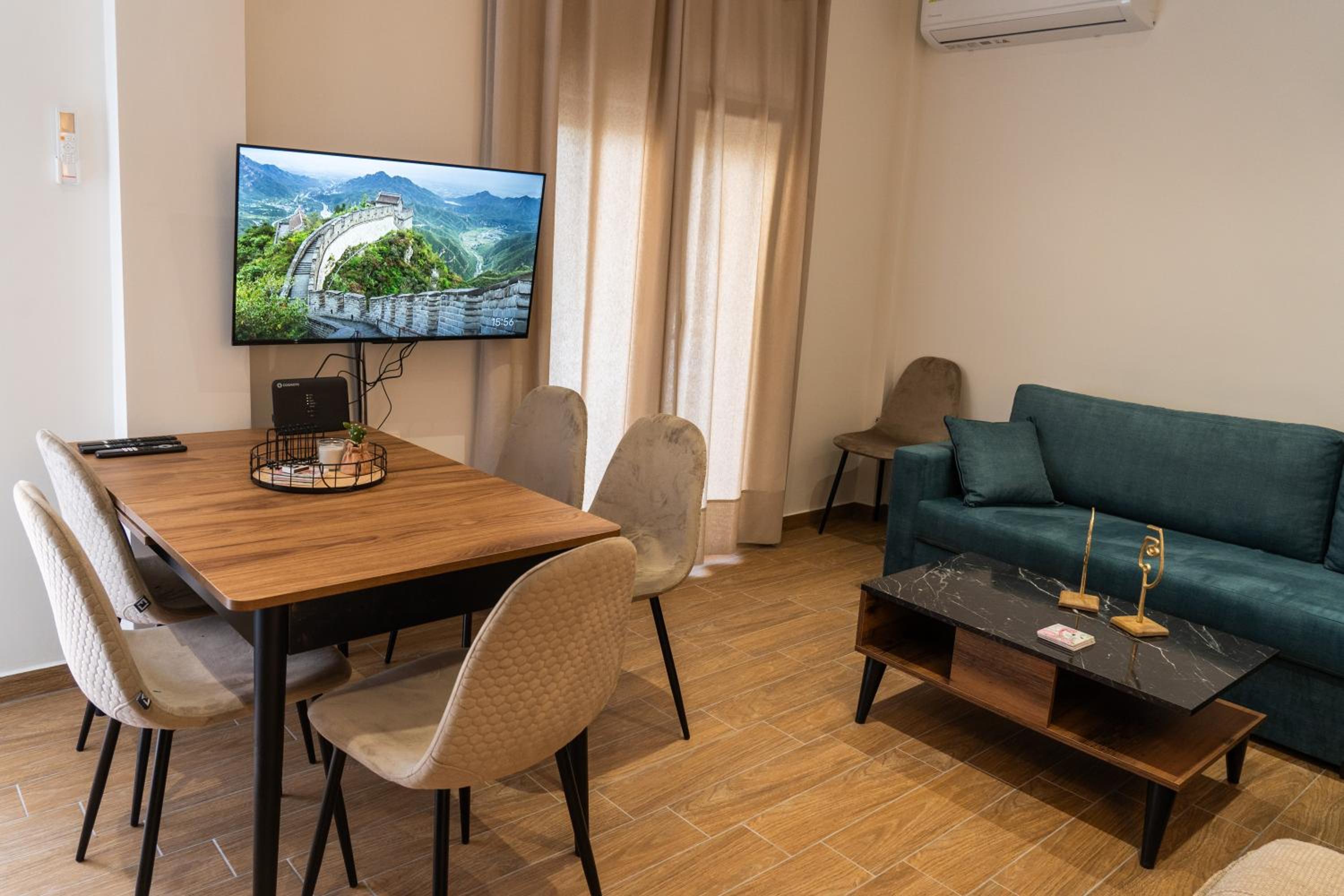Two-Bedroom Apartment with Balcony photo 1