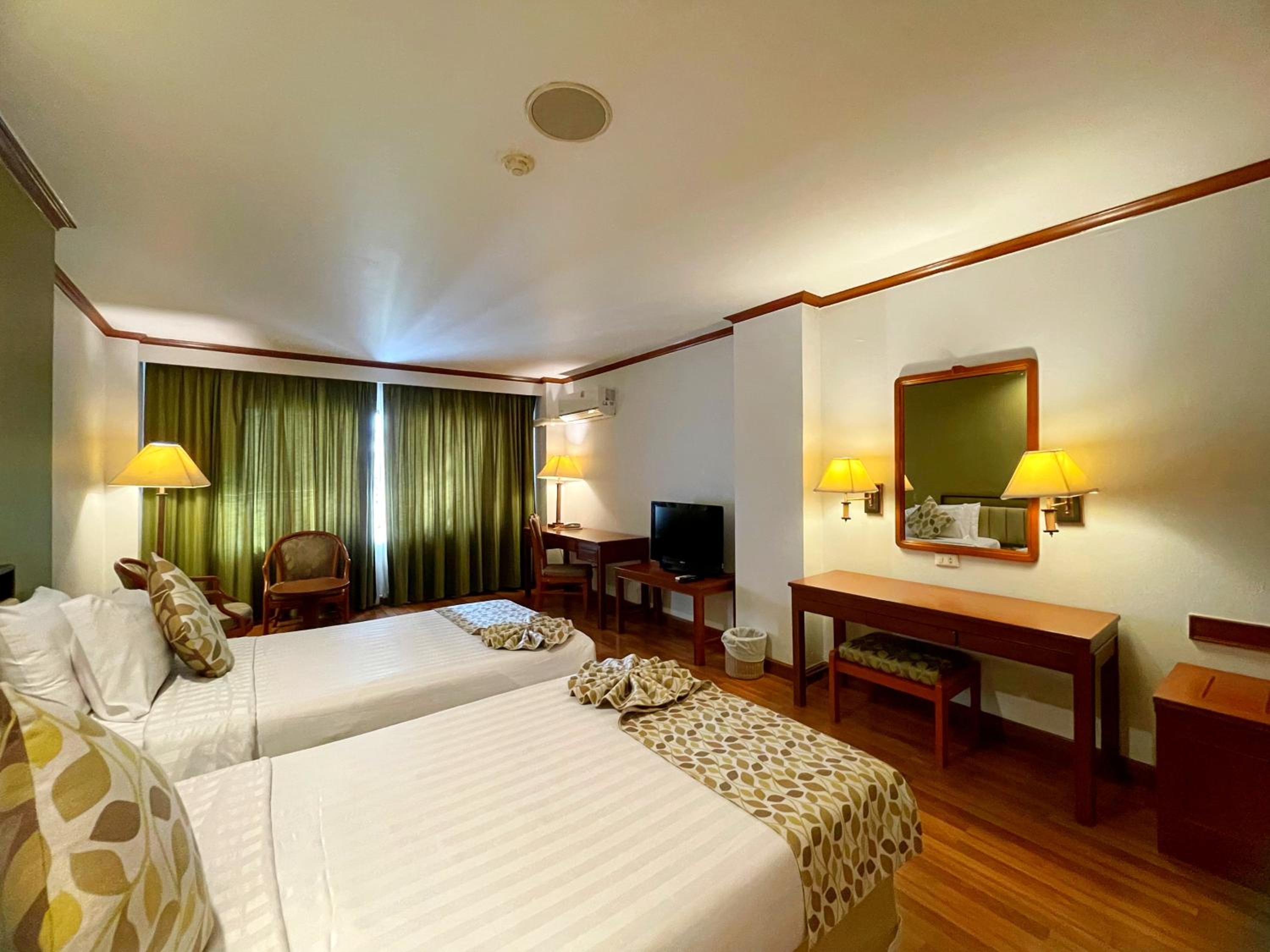 Deluxe Twin Room photo 2