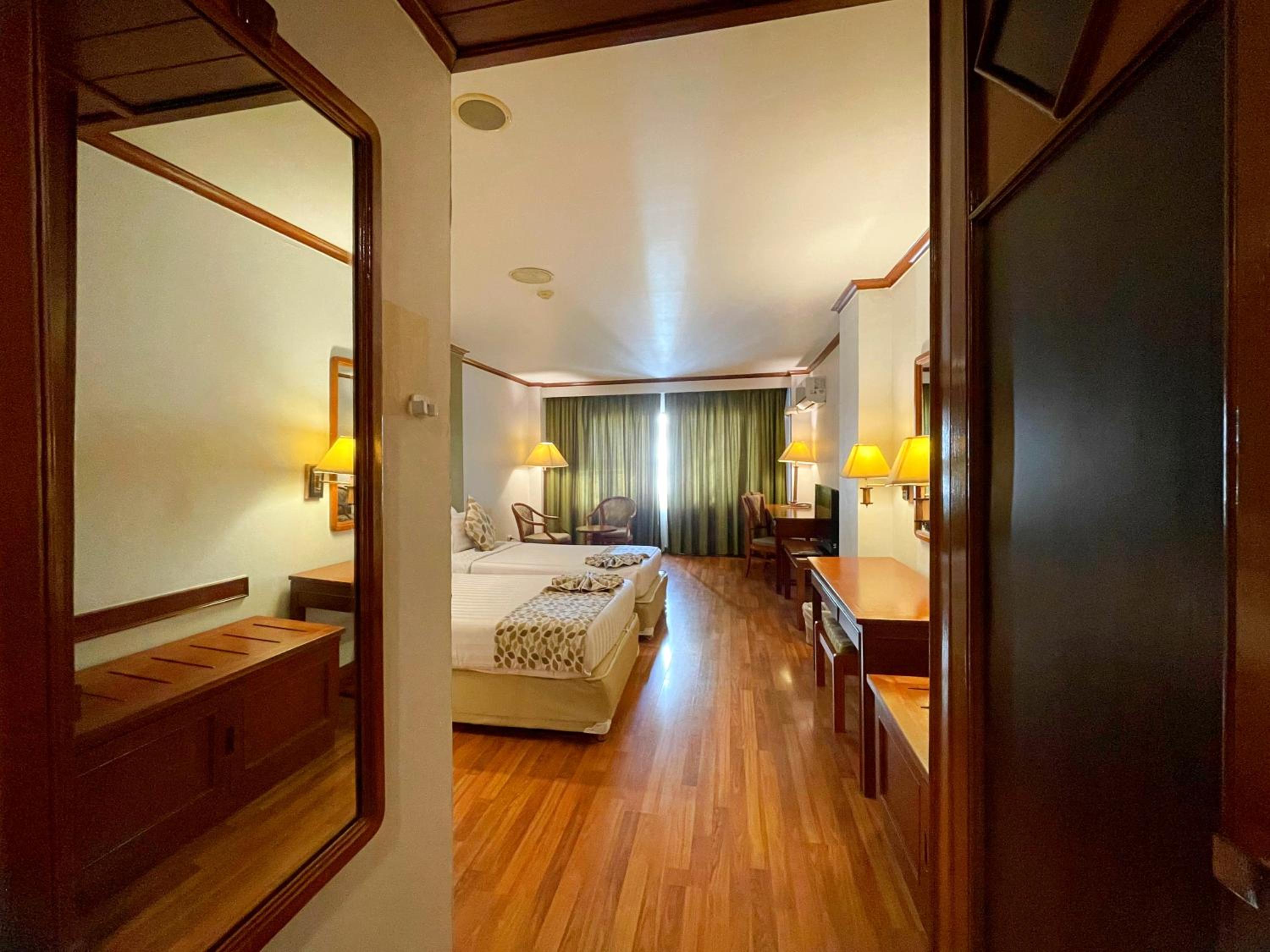 Deluxe Twin Room photo 3