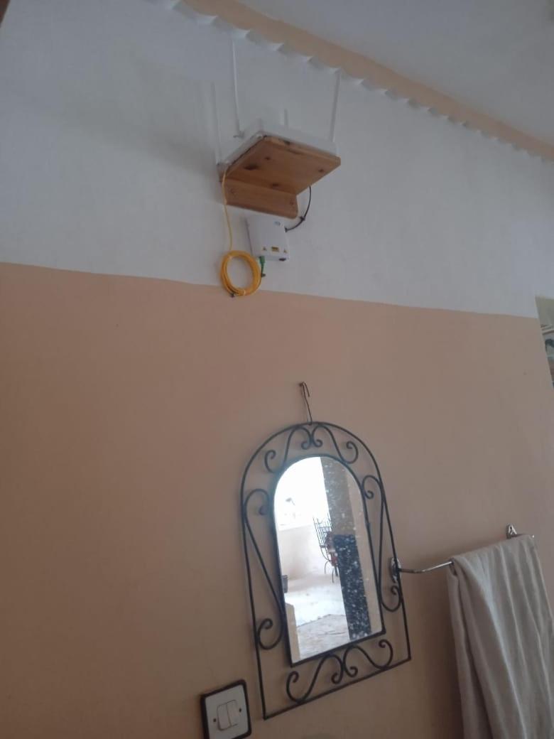 Double Room with Air Conditioning - Photo 3