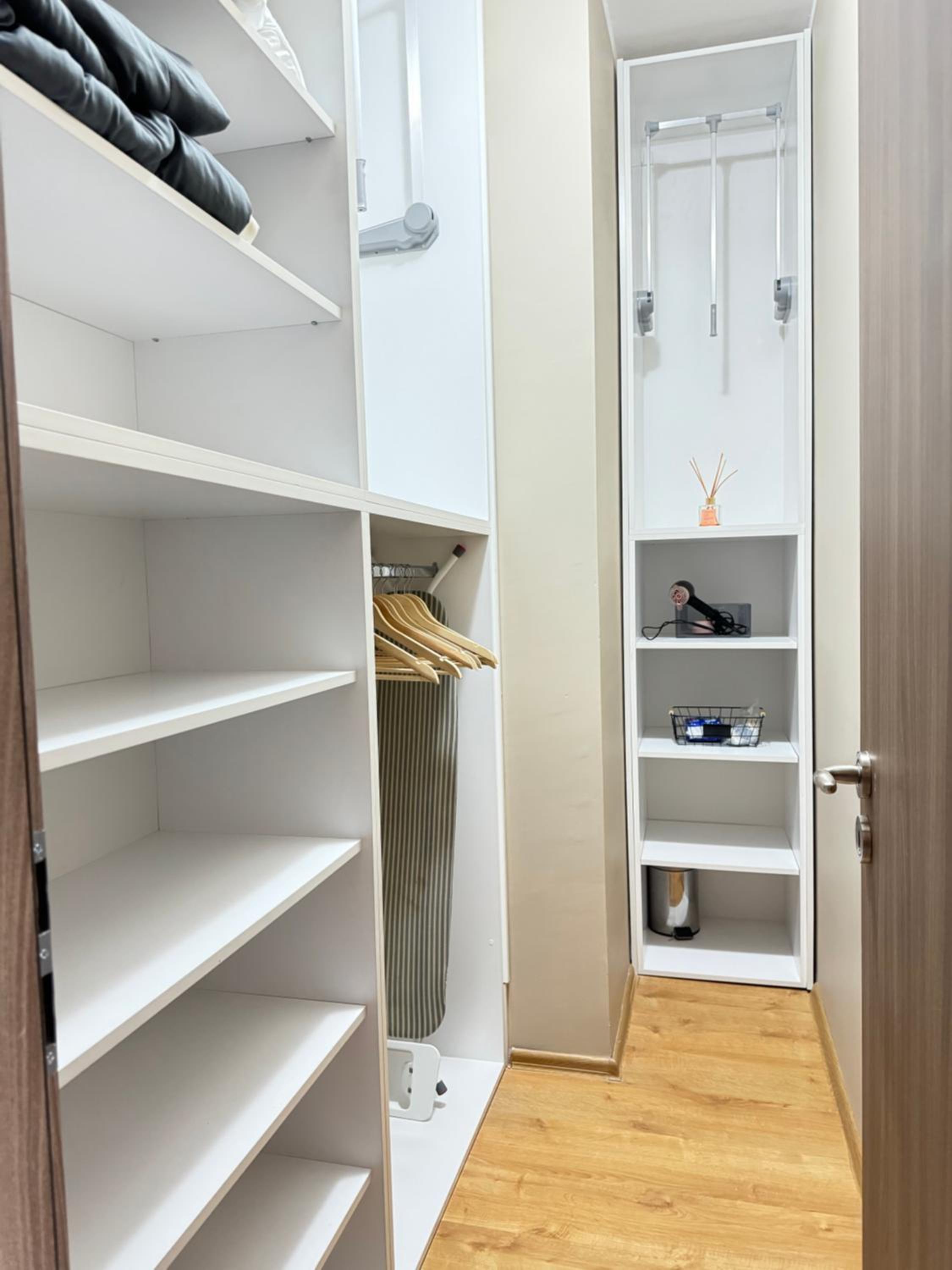 One-Bedroom Apartment - Photo 17
