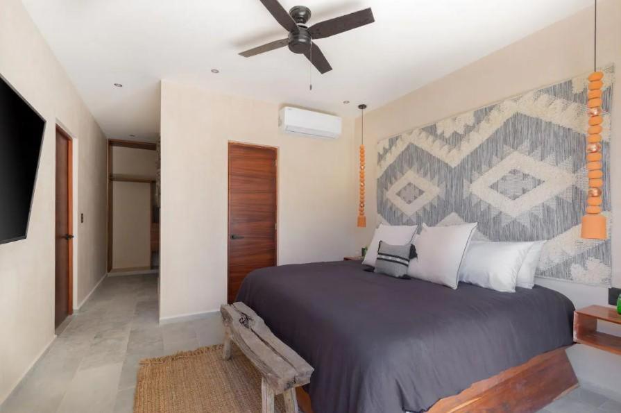 Three-Bedroom Deluxe Apartment