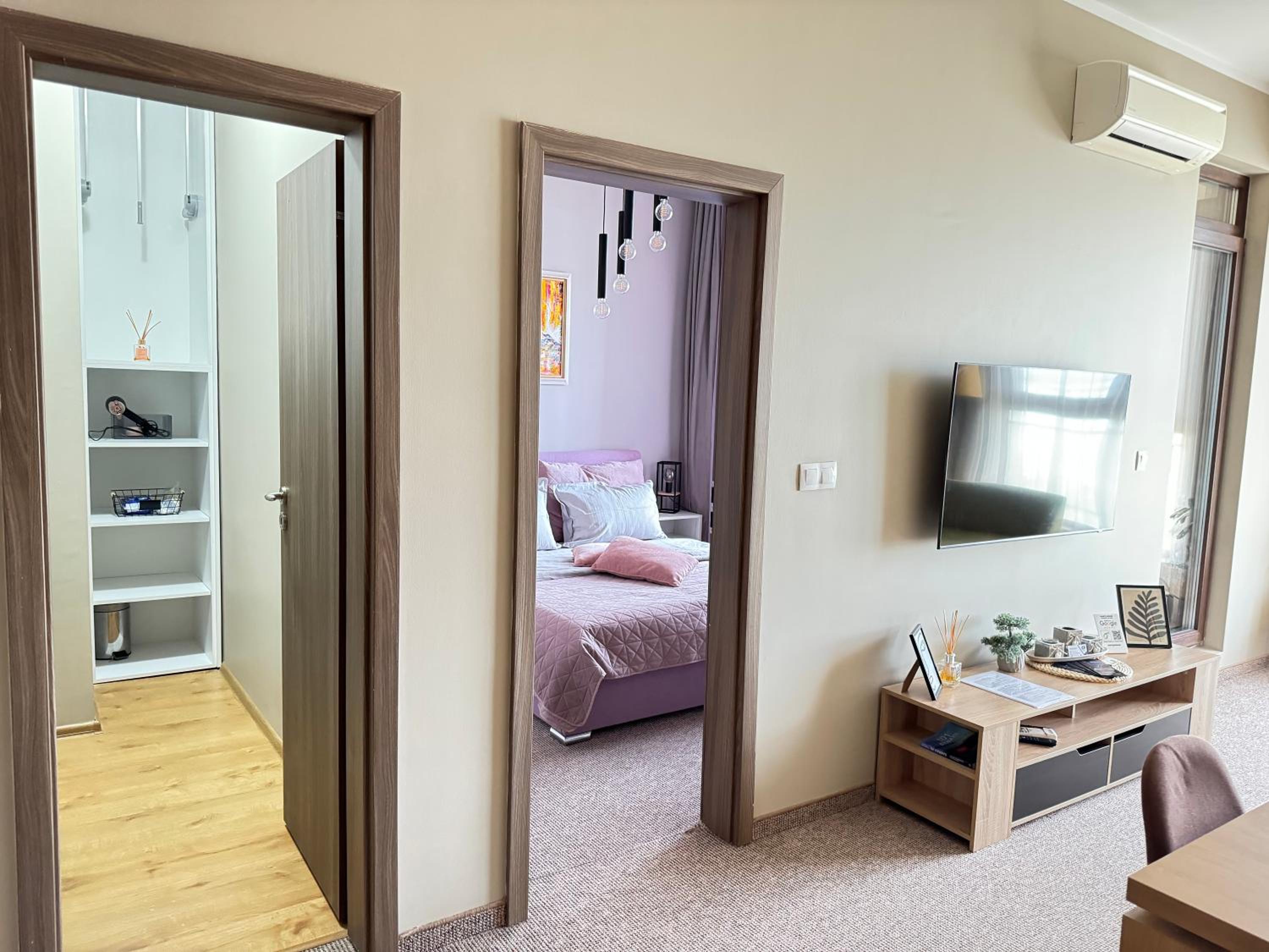 One-Bedroom Apartment - Photo 19