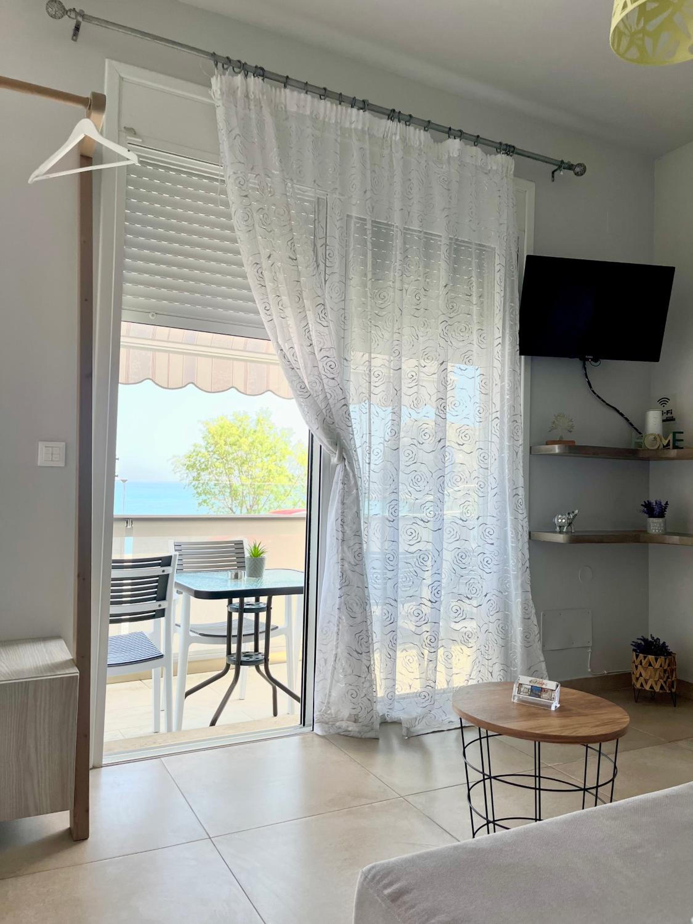 Apartment with Sea View photo 3