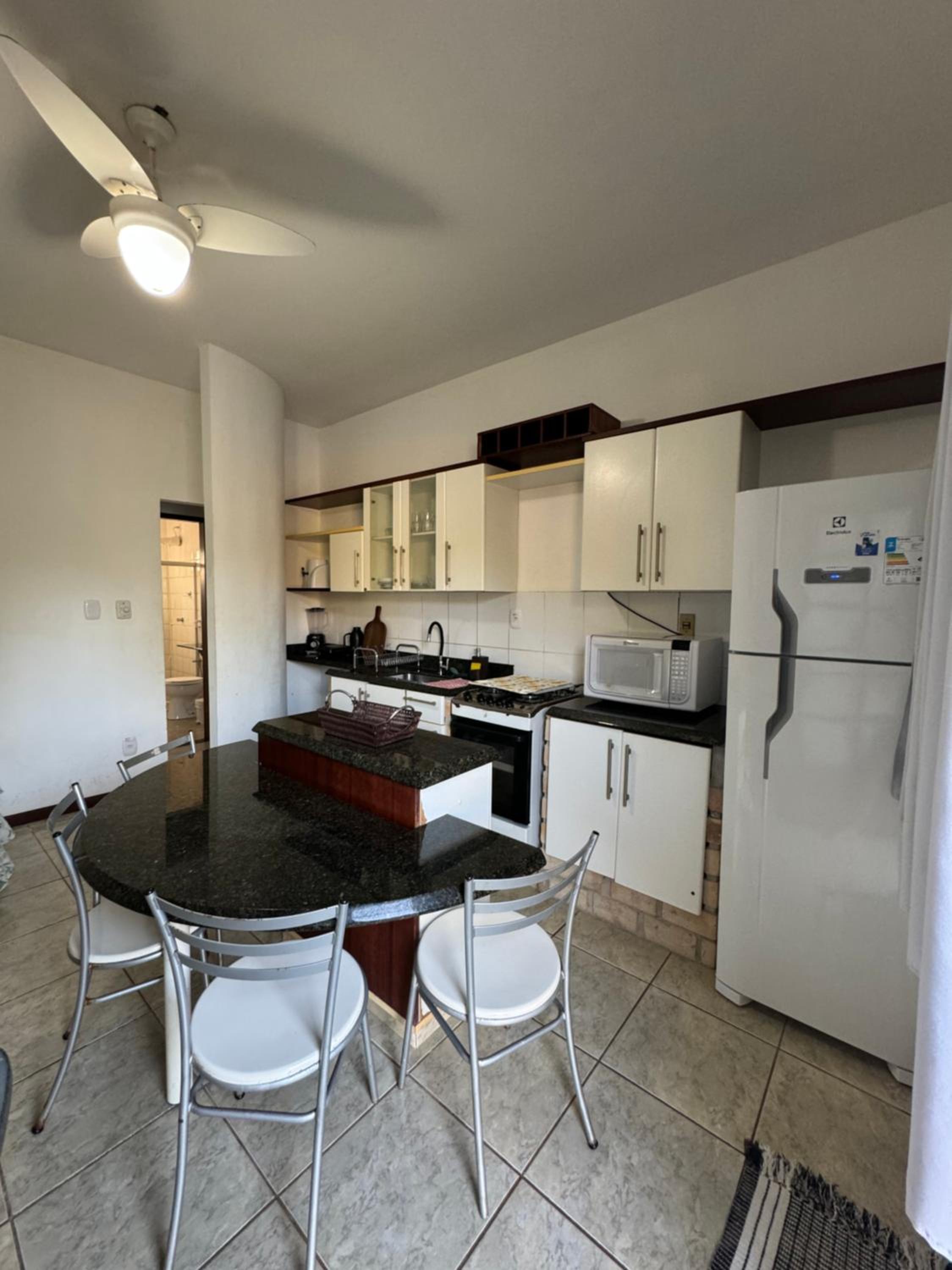 Apartment - Photo 21