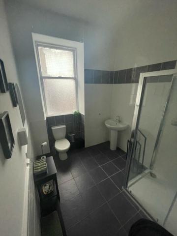 Two-Bedroom Deluxe Apartment photo 2