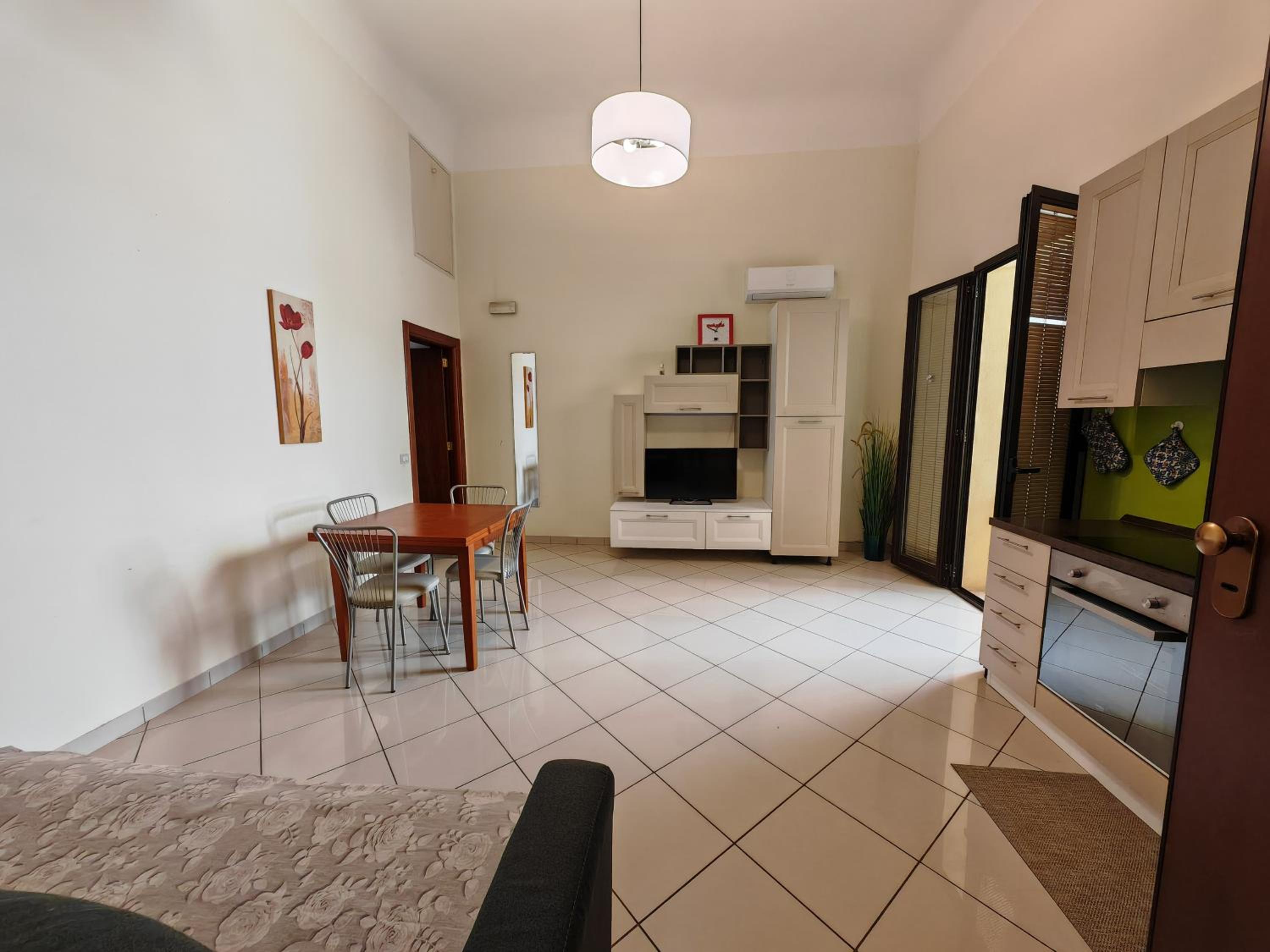 One-Bedroom Apartment