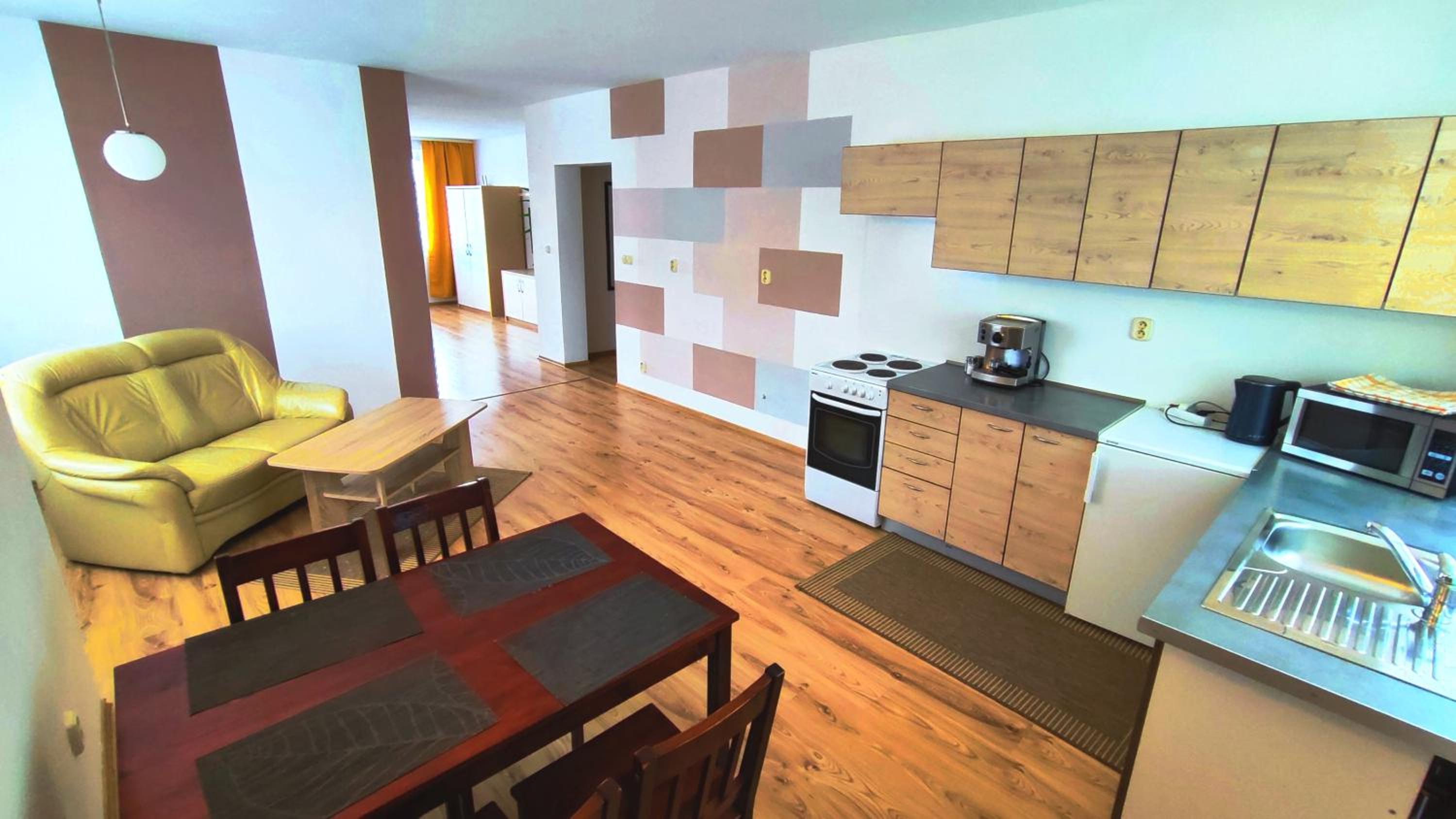 One-Bedroom Apartment photo 2