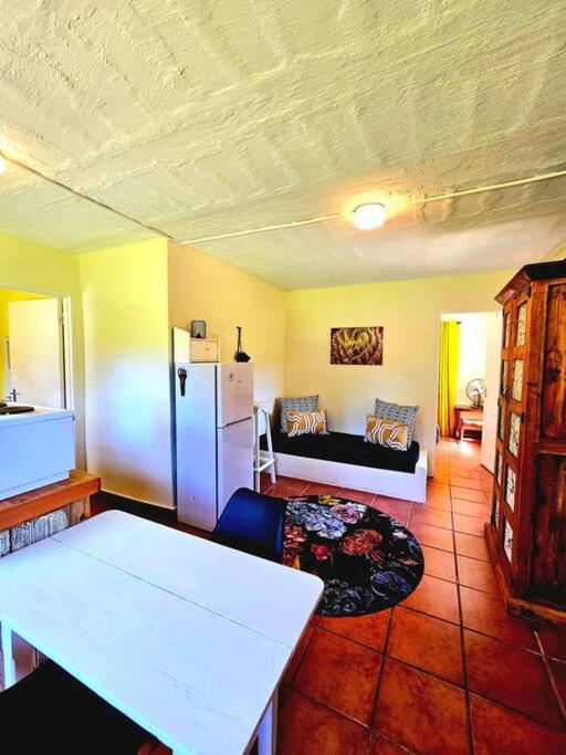 One-Bedroom House photo 1