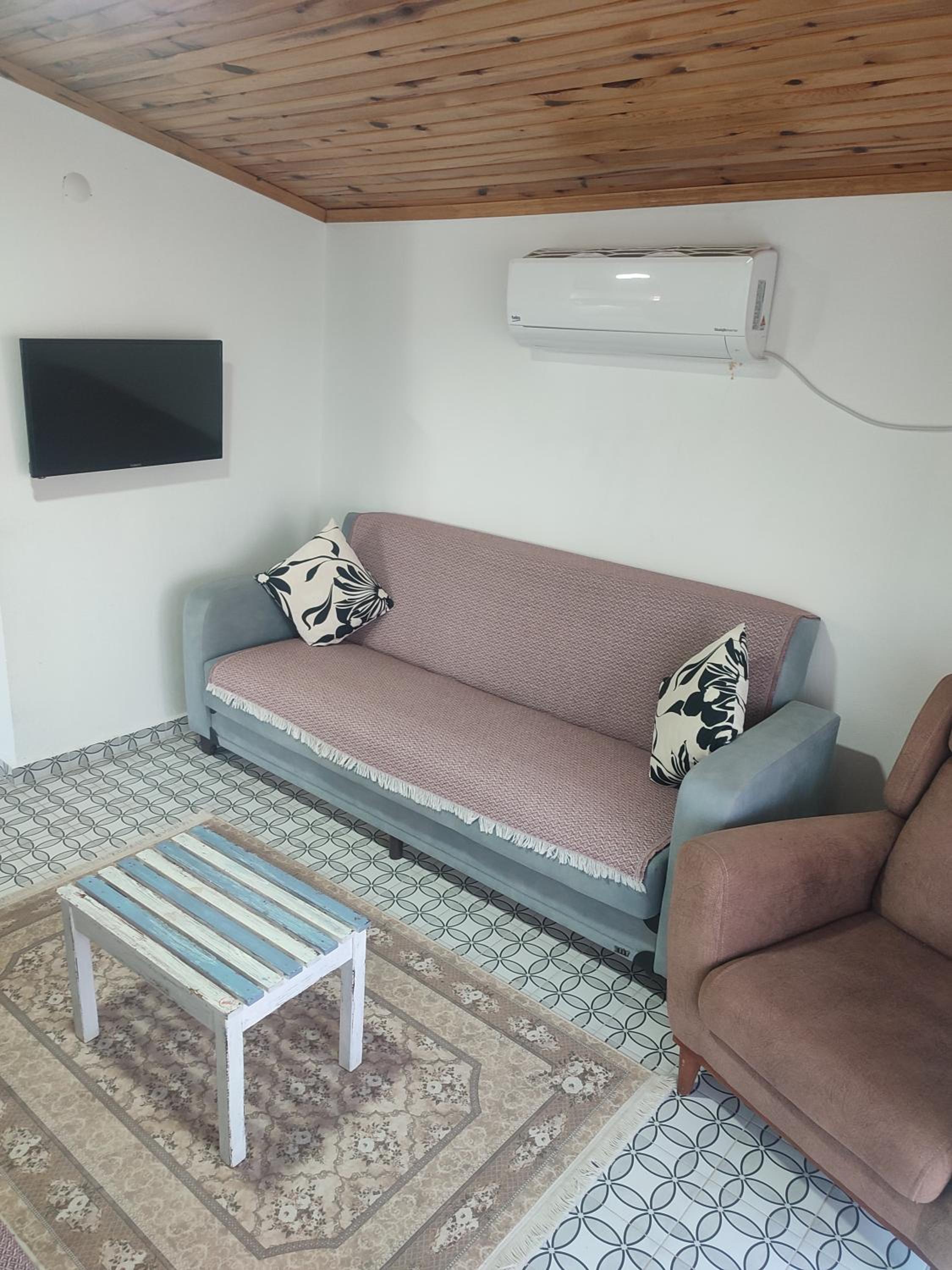 Family Room With Garden View photo 1
