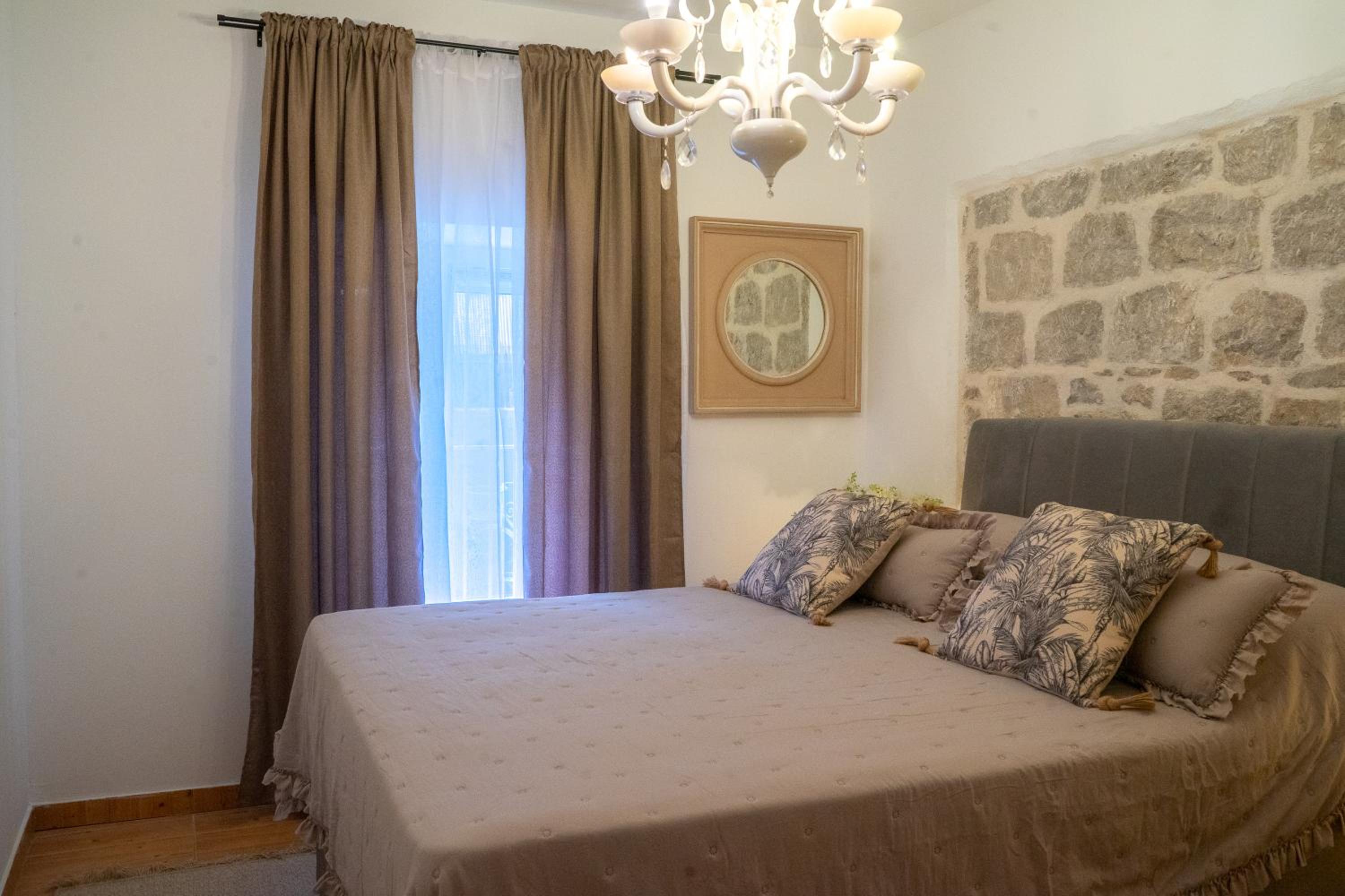Two-Bedroom Apartment with Patio (4 Adults) - Photo 8
