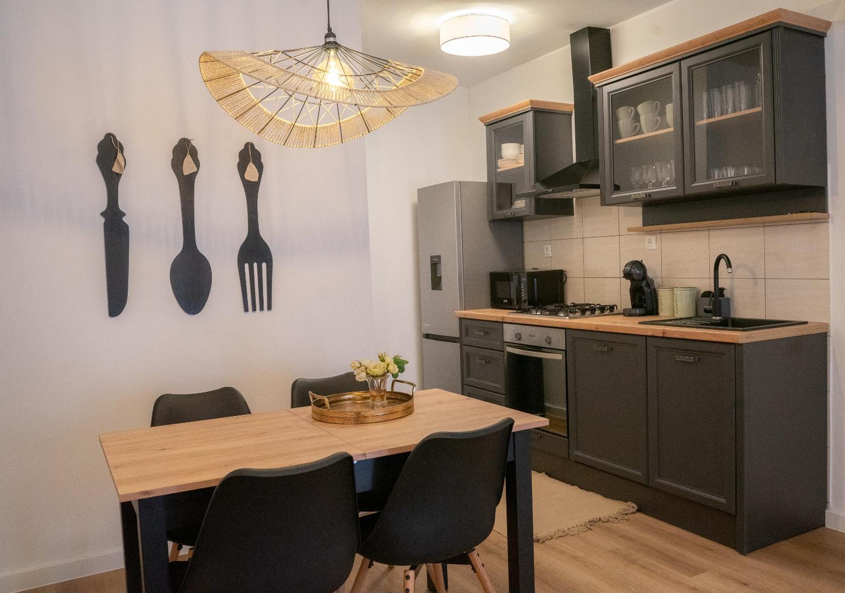 Two-Bedroom Apartment with Patio (4 Adults) - Photo 4