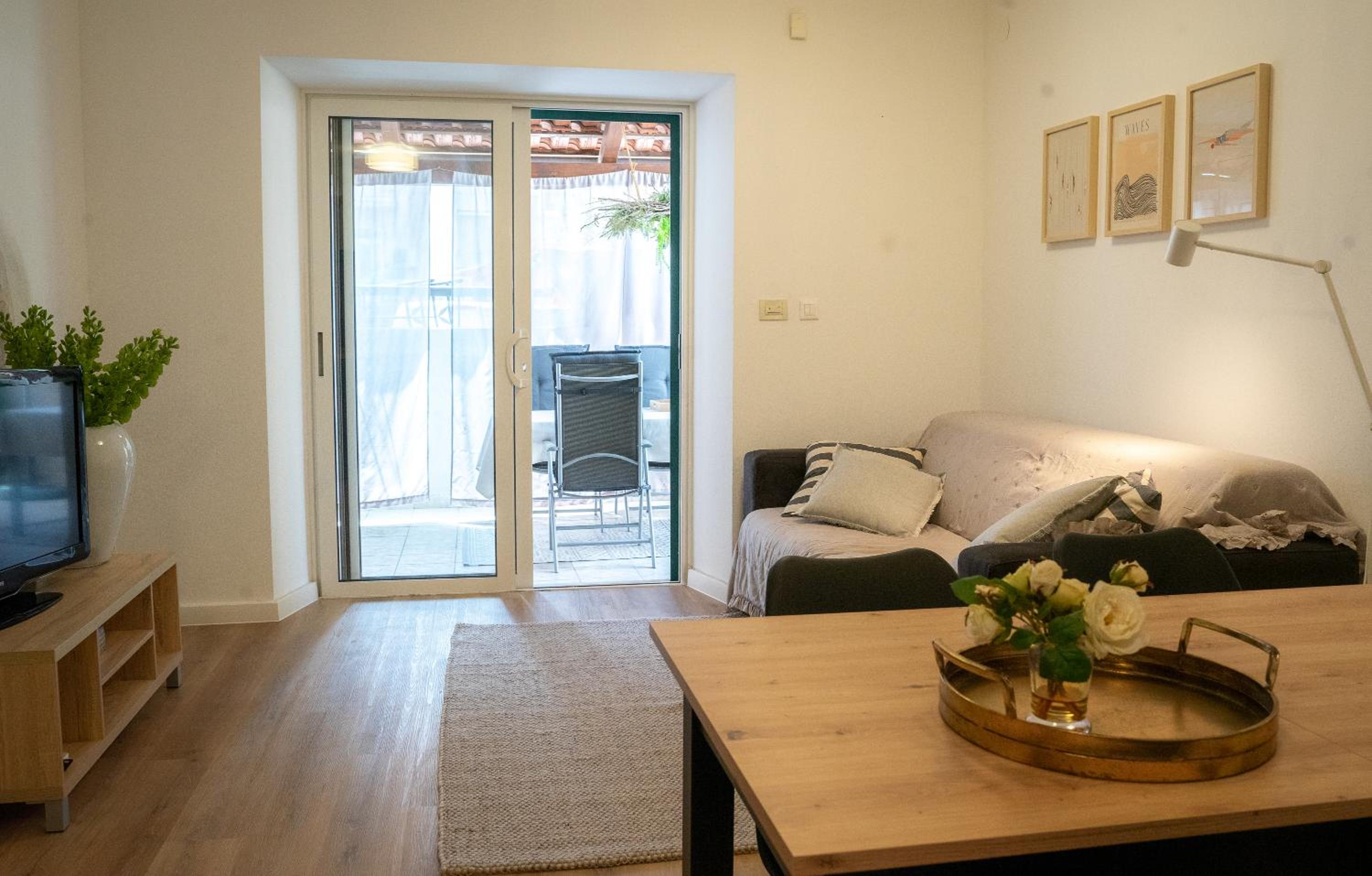 Two-Bedroom Apartment with Patio (4 Adults) - Photo 6
