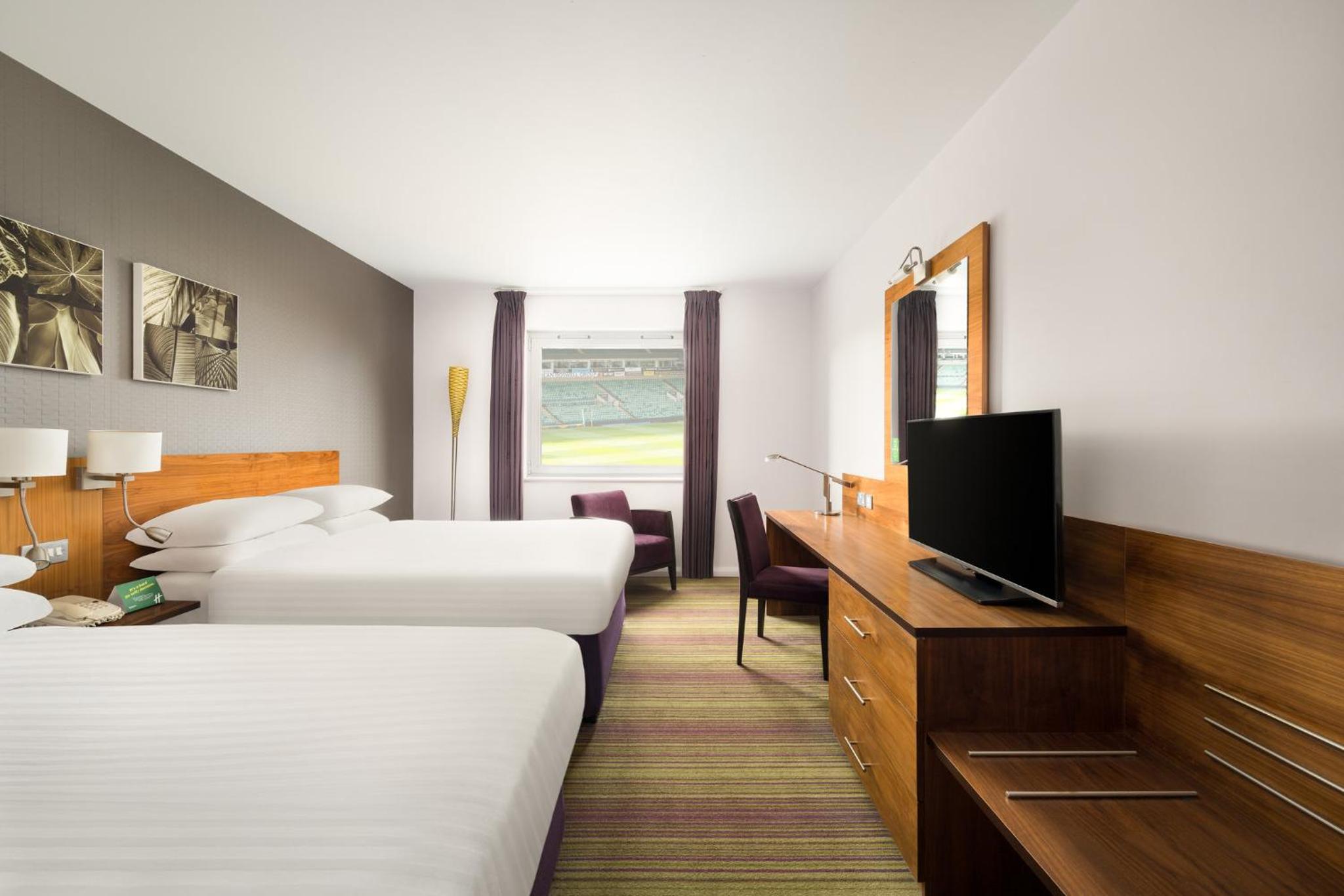 Standard Double Room with Two Double Beds photo 2