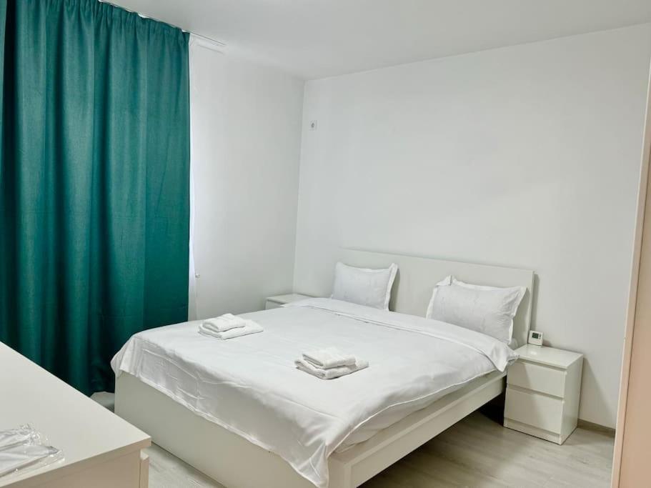 One-Bedroom Apartment photo 3