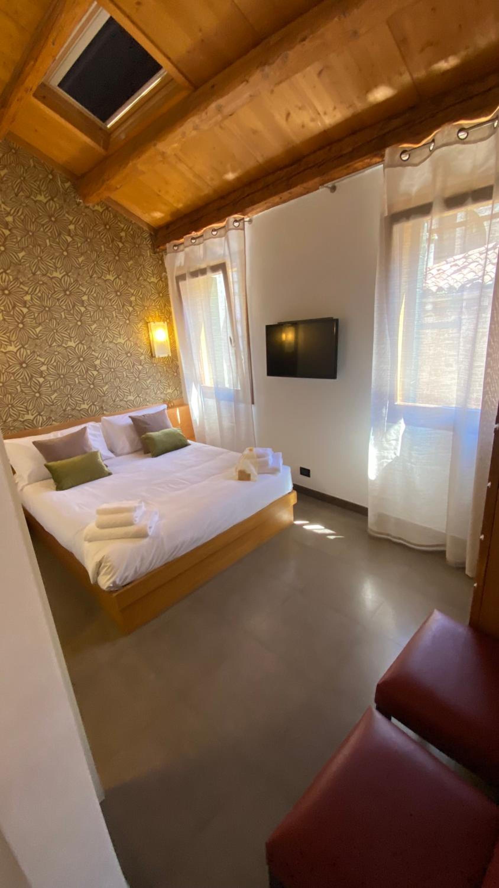 Standard Double Room photo 3