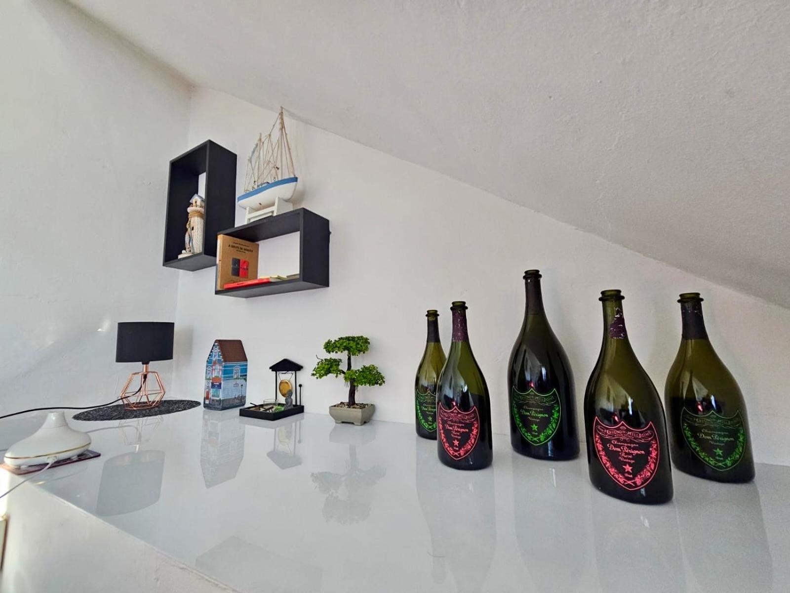 Two-Bedroom Deluxe Apartment with Ocean View photo 3