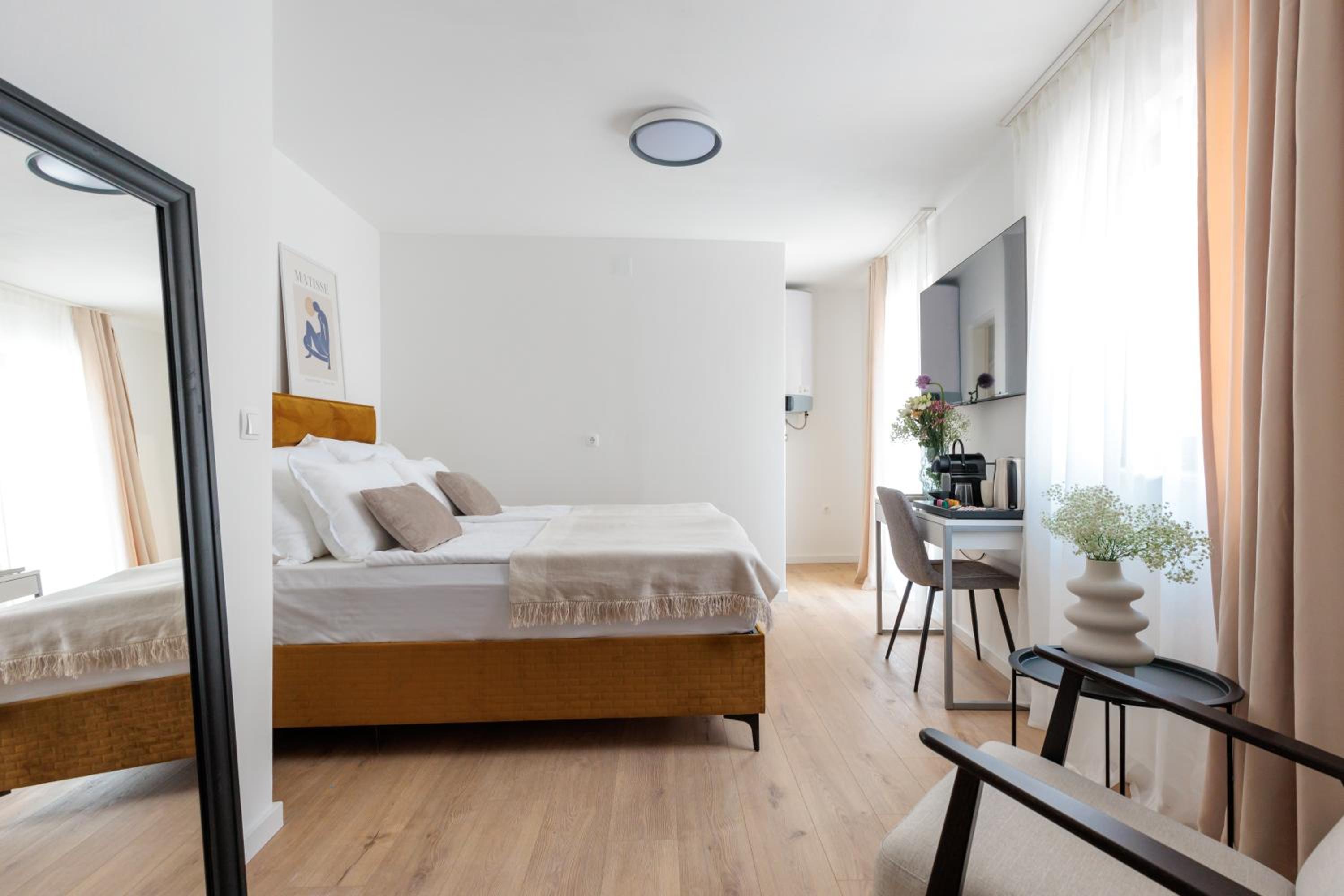 Deluxe Double Room with Balcony