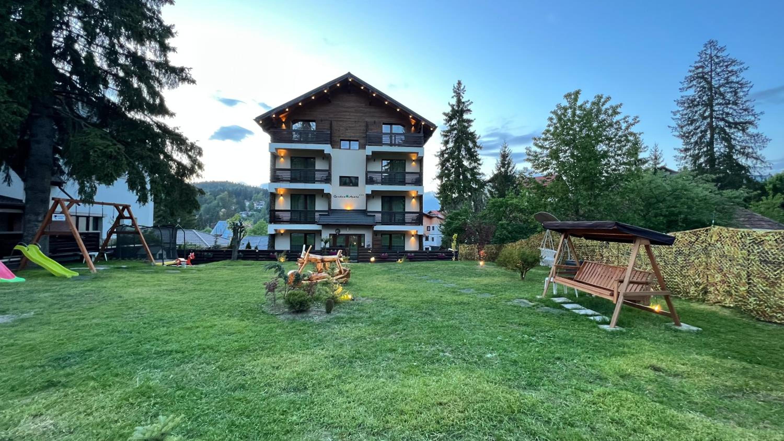 Apartment with Mountain View - First Floor - Photo 4