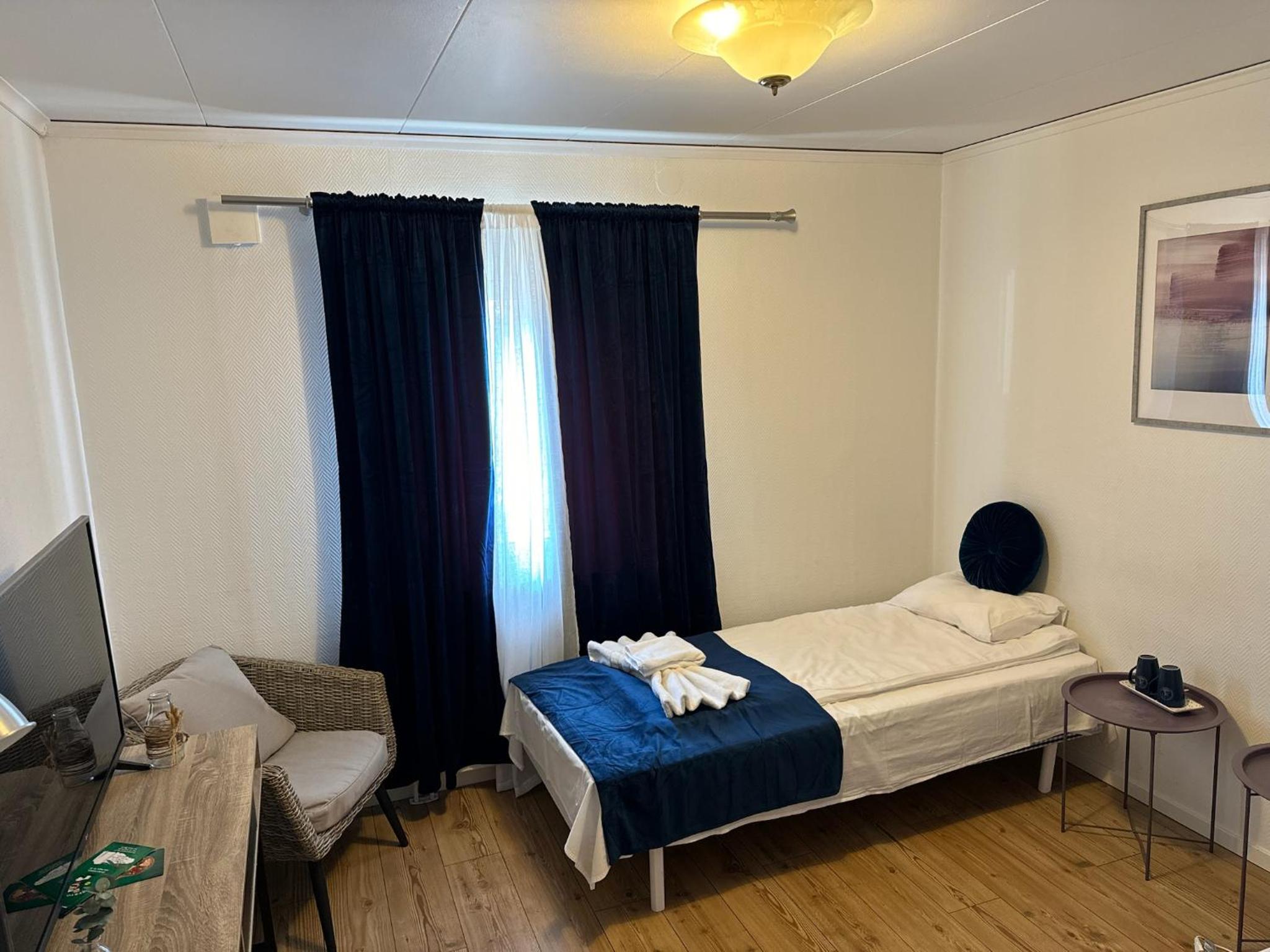 Economy Double Room photo 3