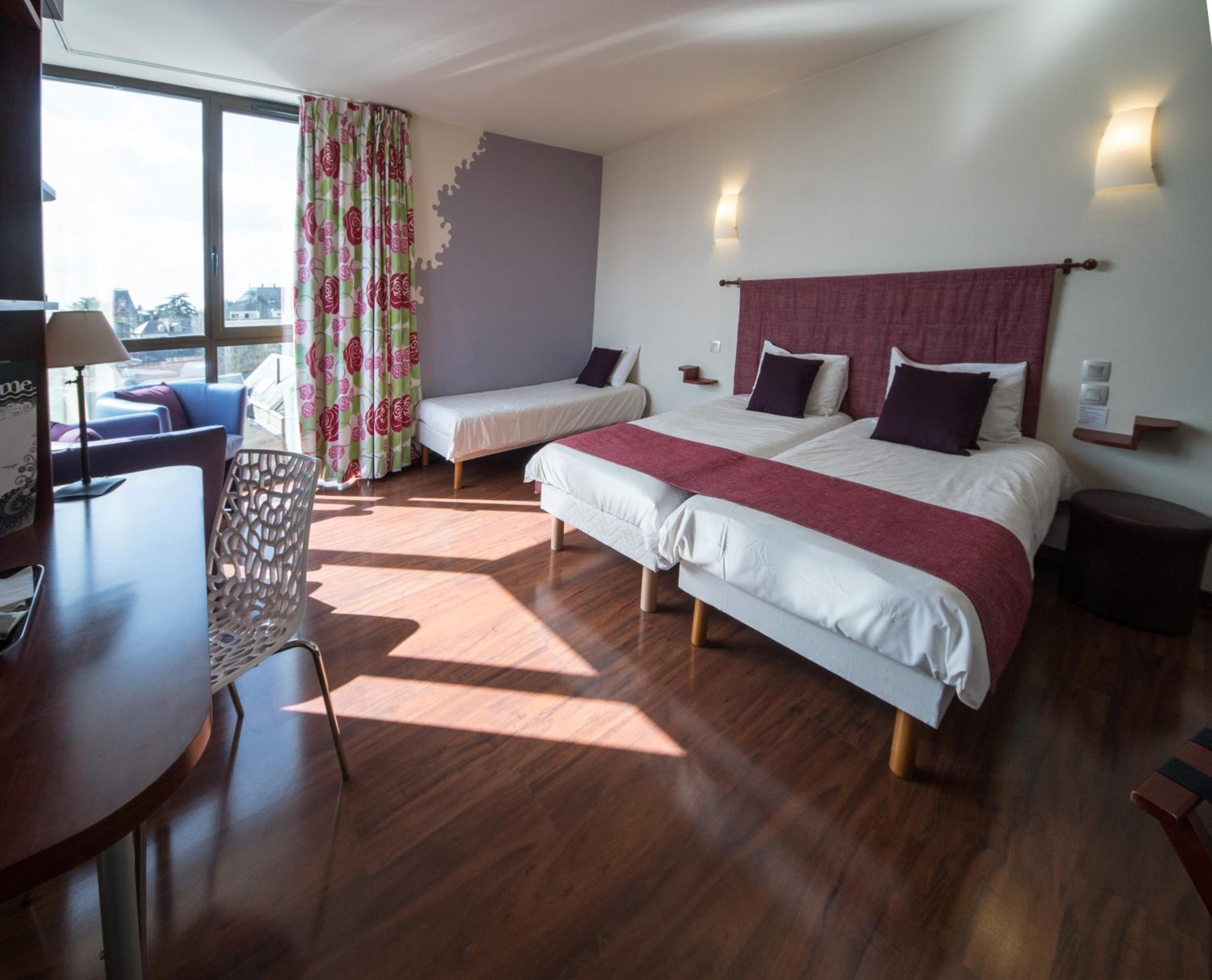 Prestige Twin Room - Photo 4