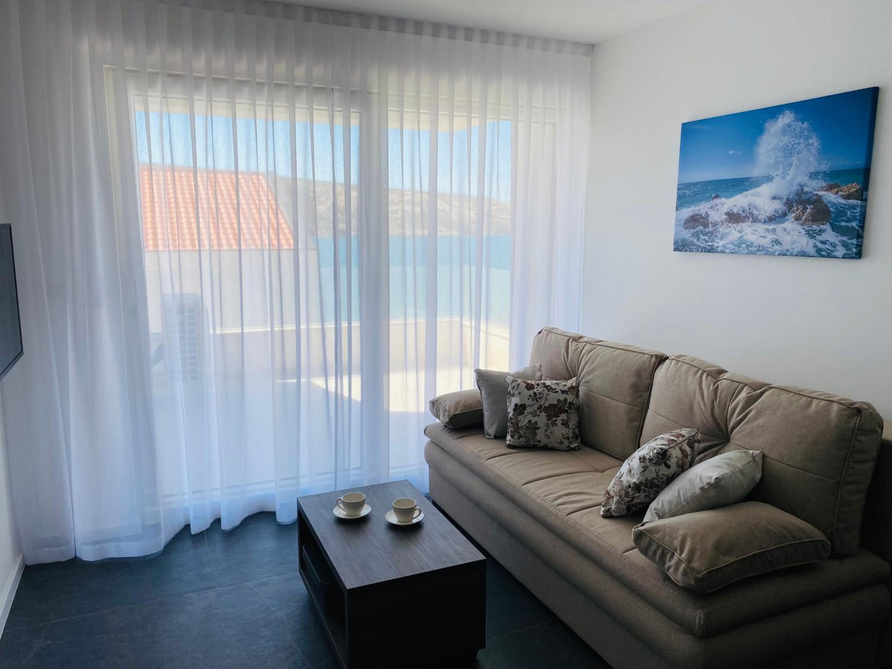 One-Bedroom Apartment With Sea View And Terrace