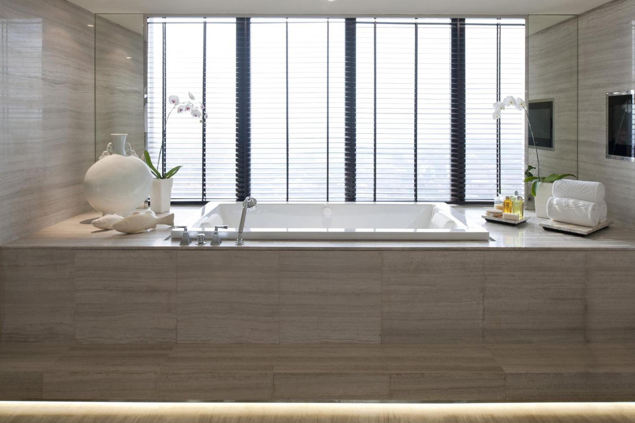 Mandarin Suite King - Photo 3