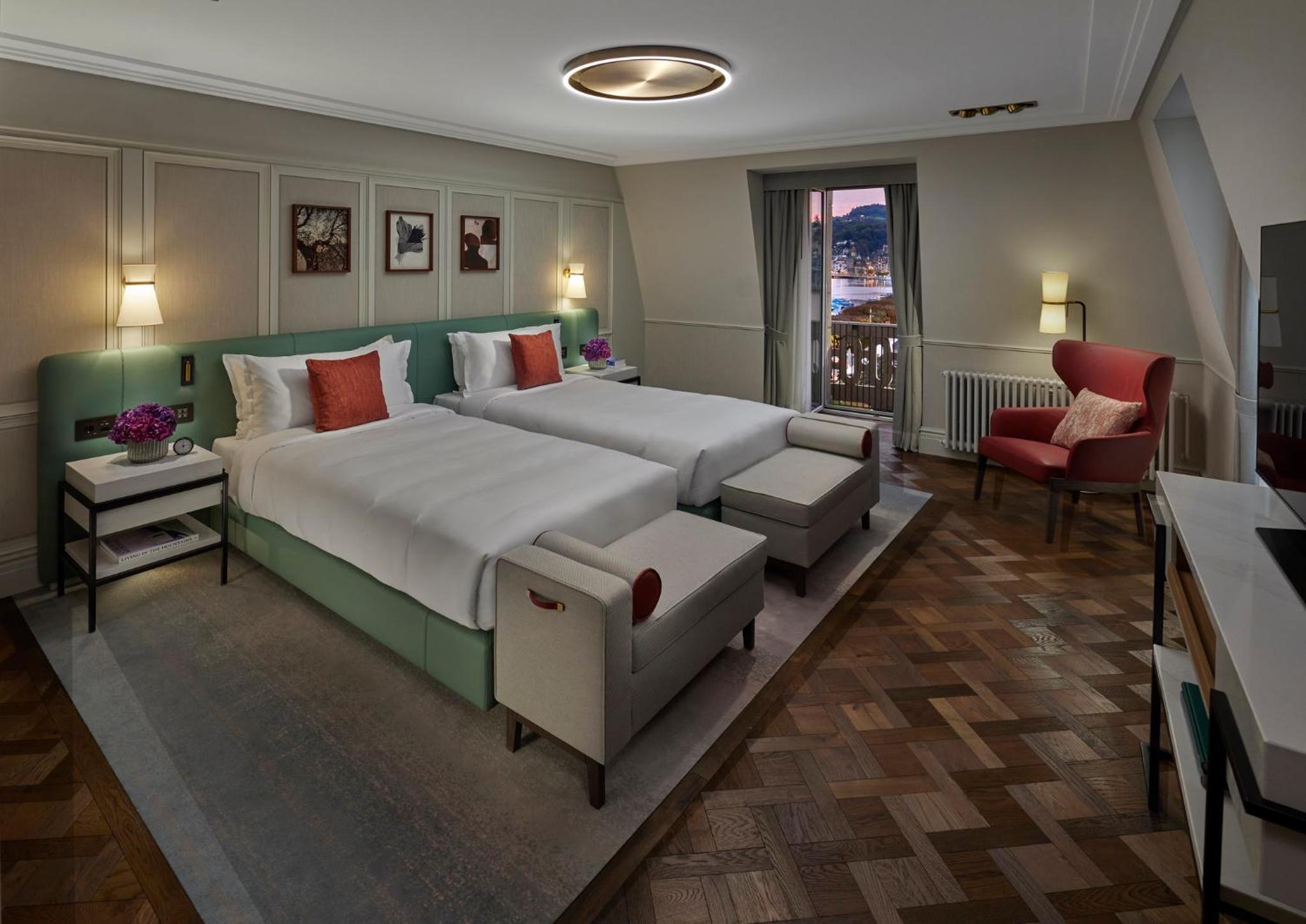 Mandarin Room - Photo 1
