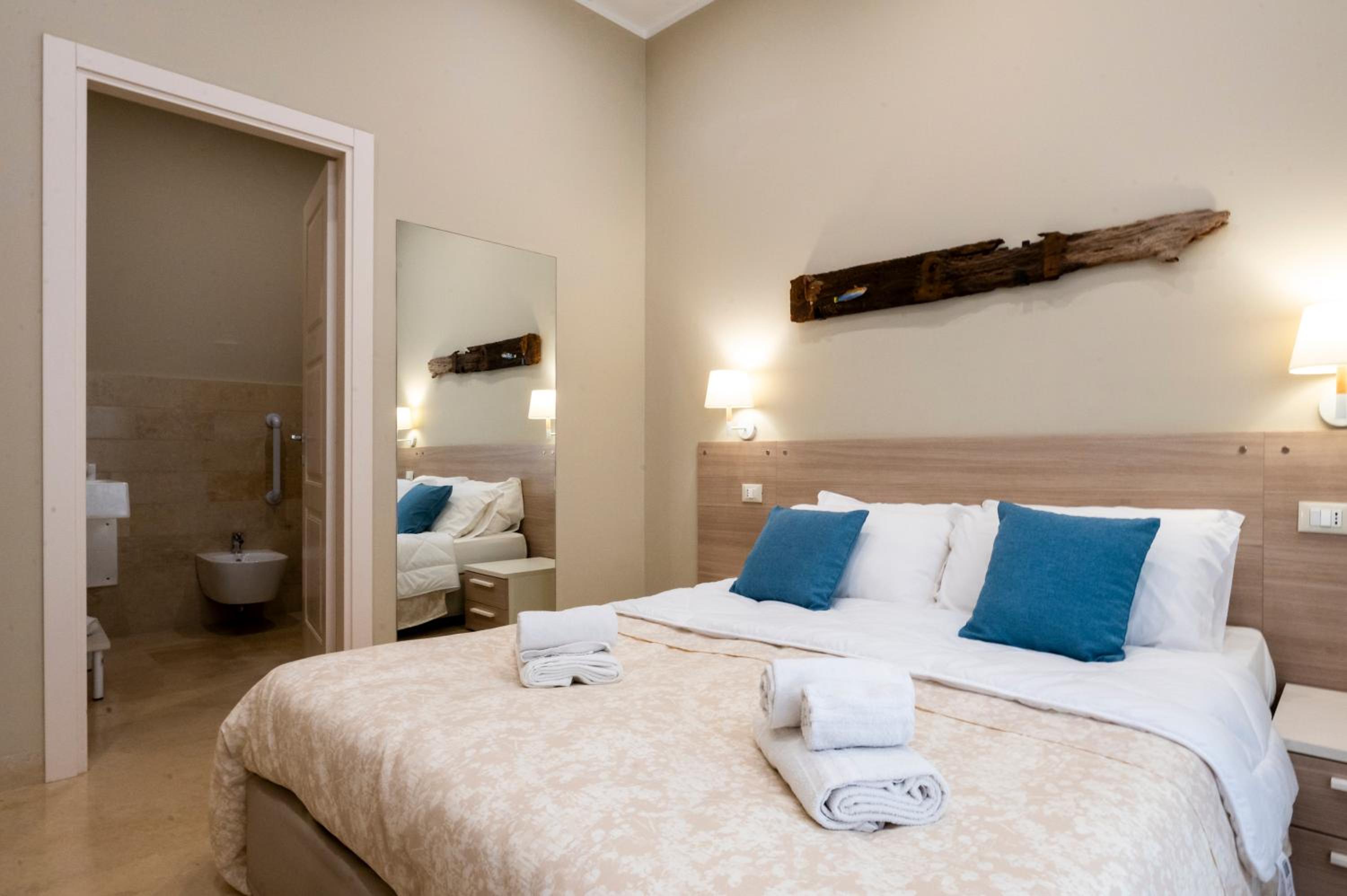 Standard Double Room photo 1
