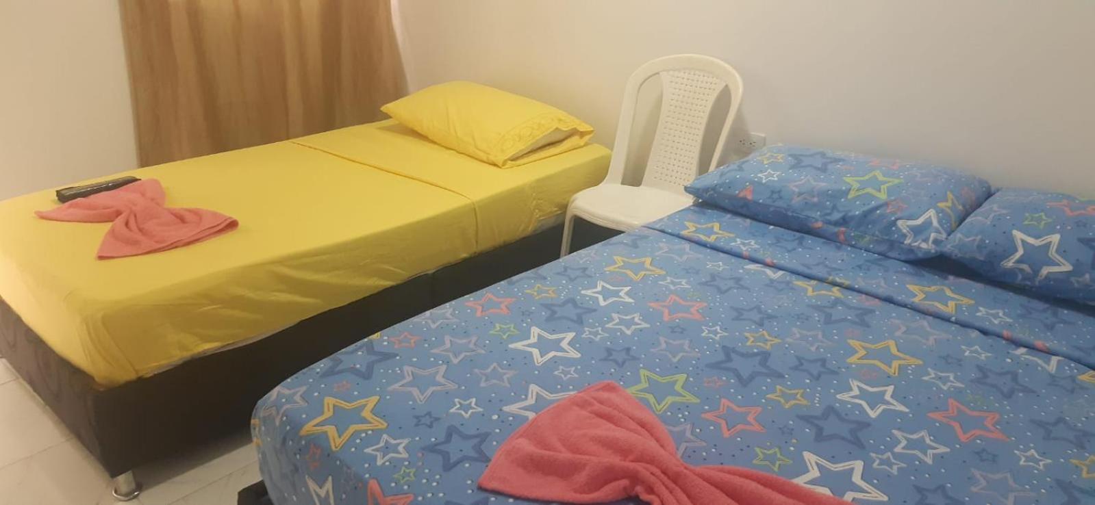 Twin Room with Private Bathroom photo 2