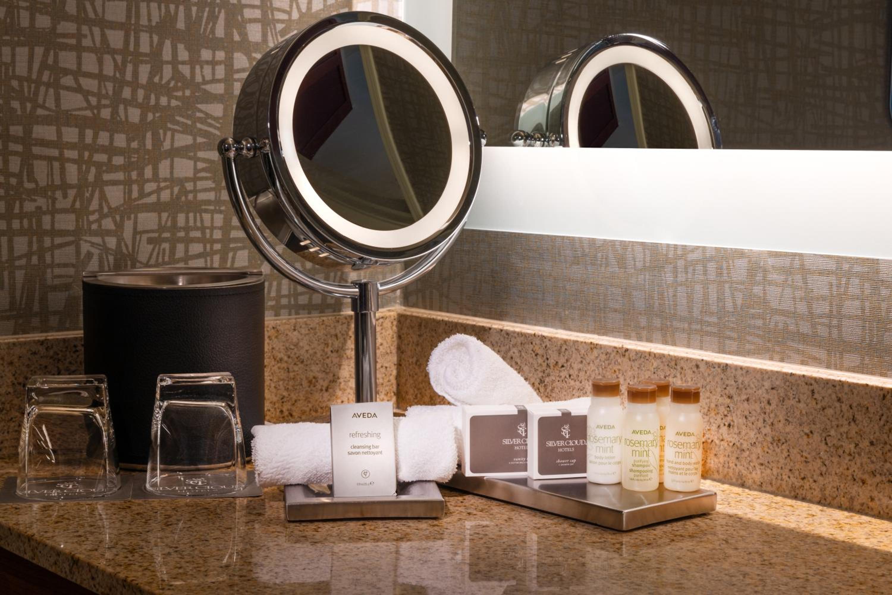 King Room with Spa Bath photo 3