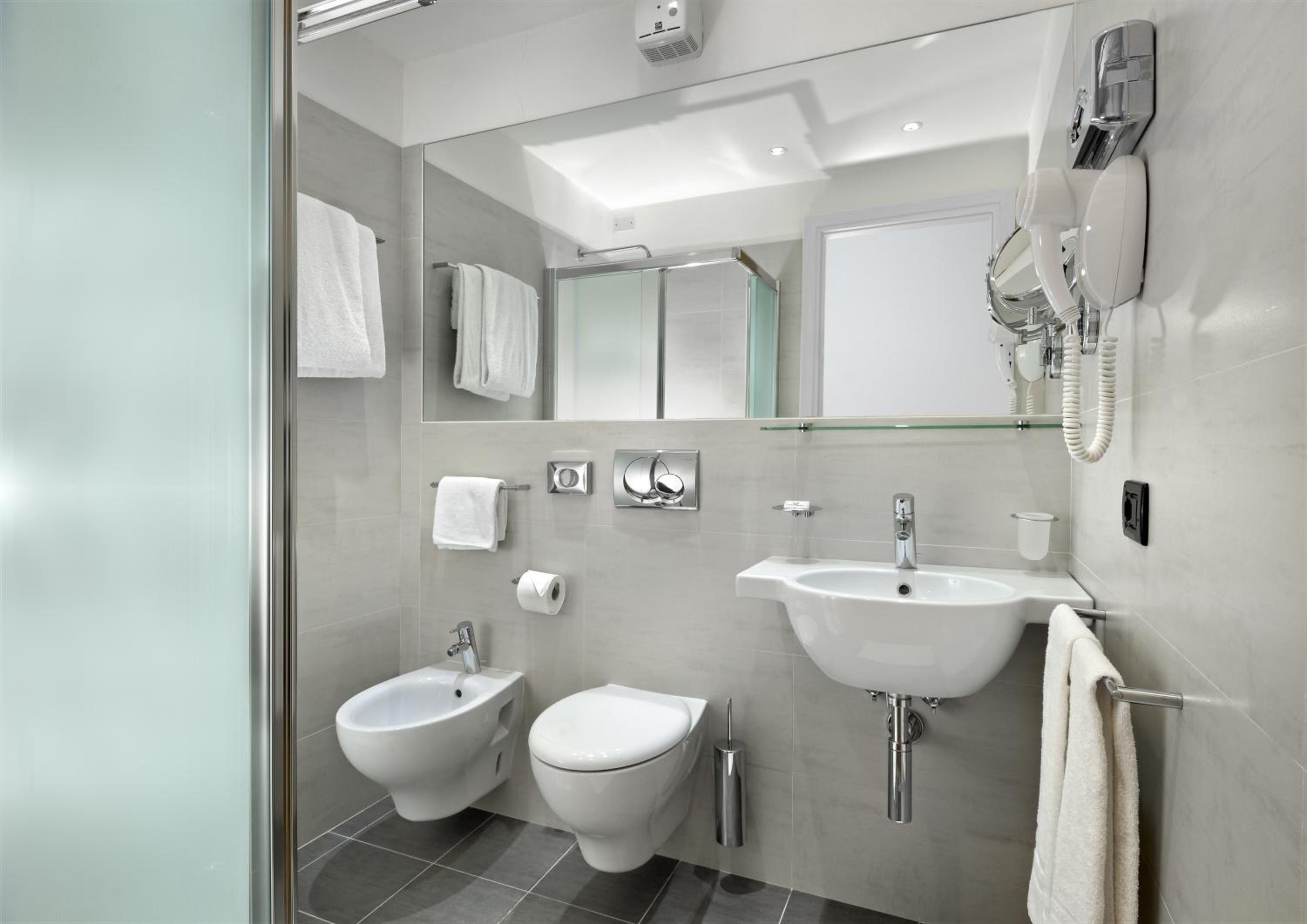 Two Connecting Rooms with Sea View - Photo 3