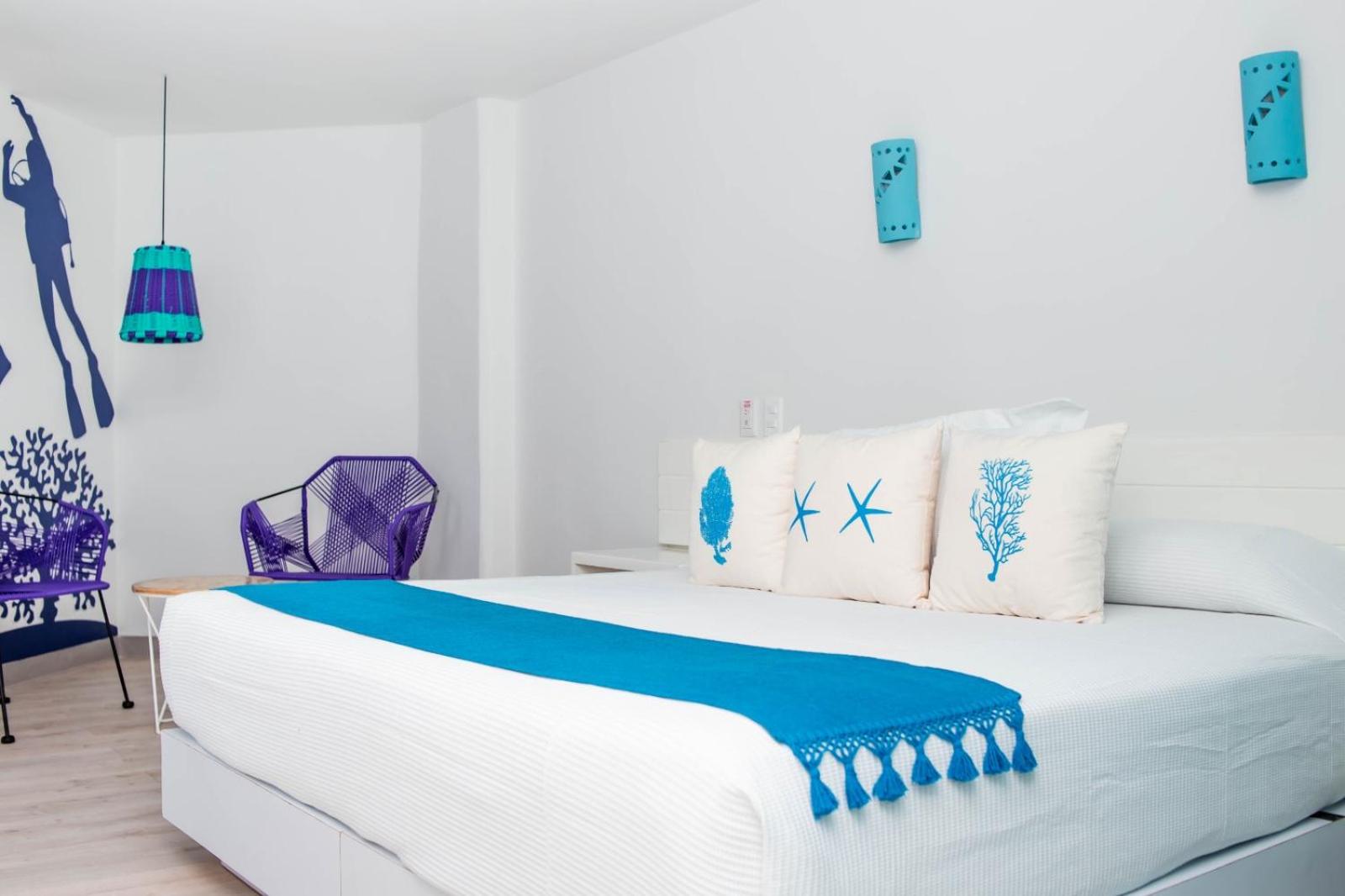 Deluxe Double Room with Sea View - Photo 2