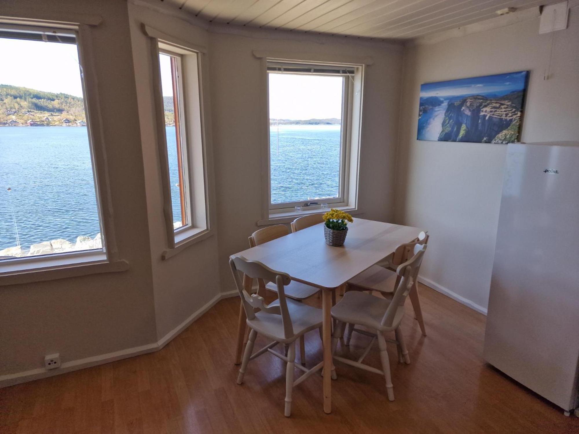 Two-Bedroom Apartment with Balcony and Sea View photo 1
