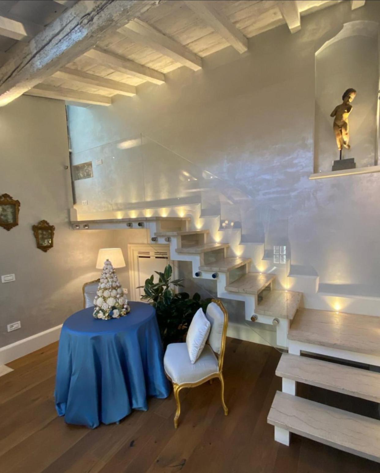 Suite with Terrace - Photo 5