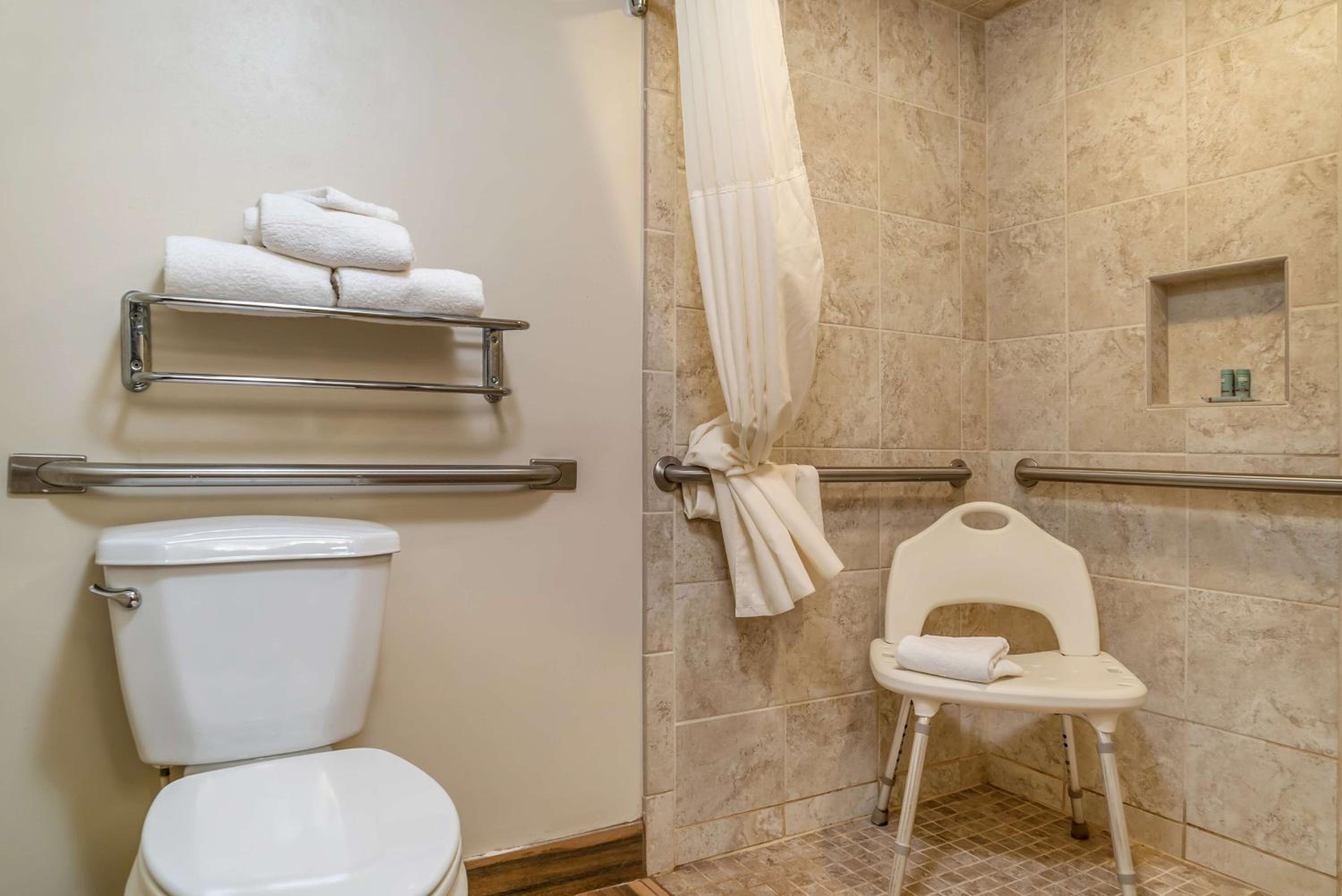Queen Room with Two Queen Beds and Walk-In Shower - Mobility Accessible/Non-Smoking - Photo 2
